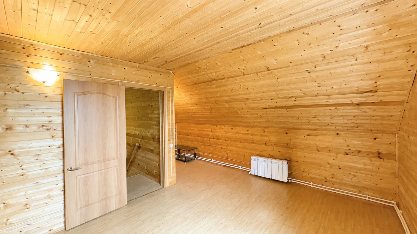 Продаётся большой загородный дом на участке 29 соток! - миниатюра 49