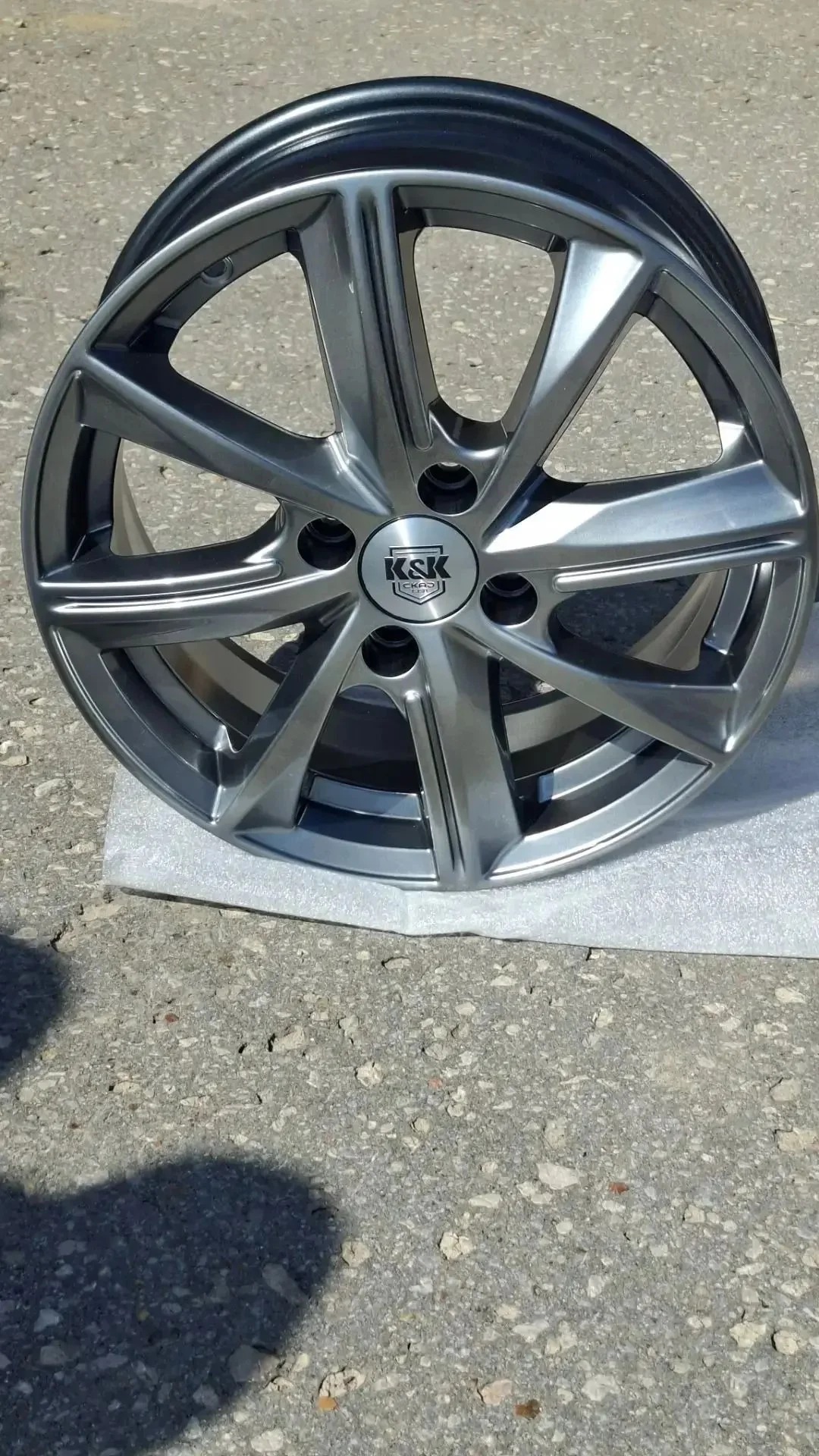 Колесный диск КиК Арнар 6xR15 4x100 ET45 DIA67.1 темно-серебристый - миниатюра 4