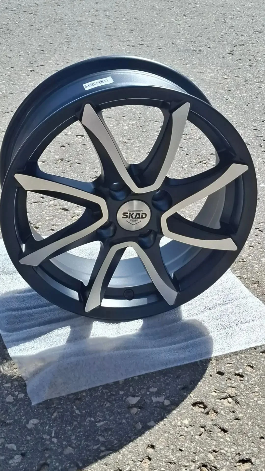 Колесный диск СКАД Осака 6xR15 4x100 ET40 DIA60.1 черный матовый с полированным элементом