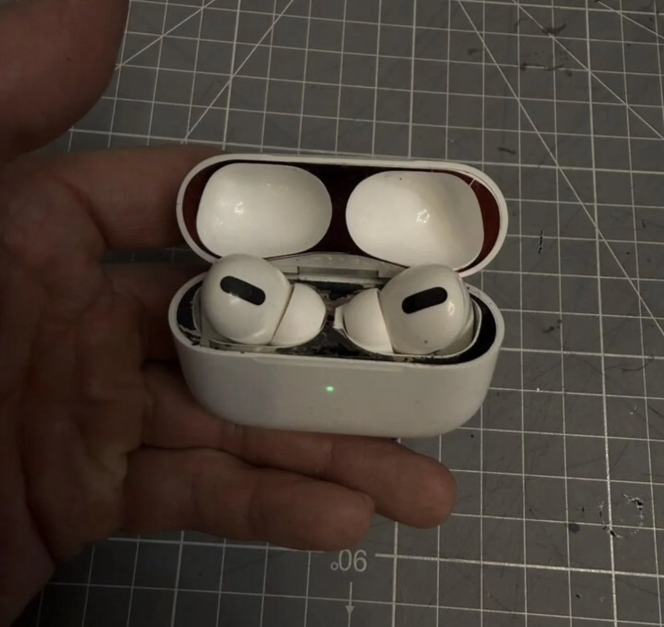Airpods pro - миниатюра 3