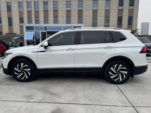 Tiguan L 2023 280TSI - миниатюра 3