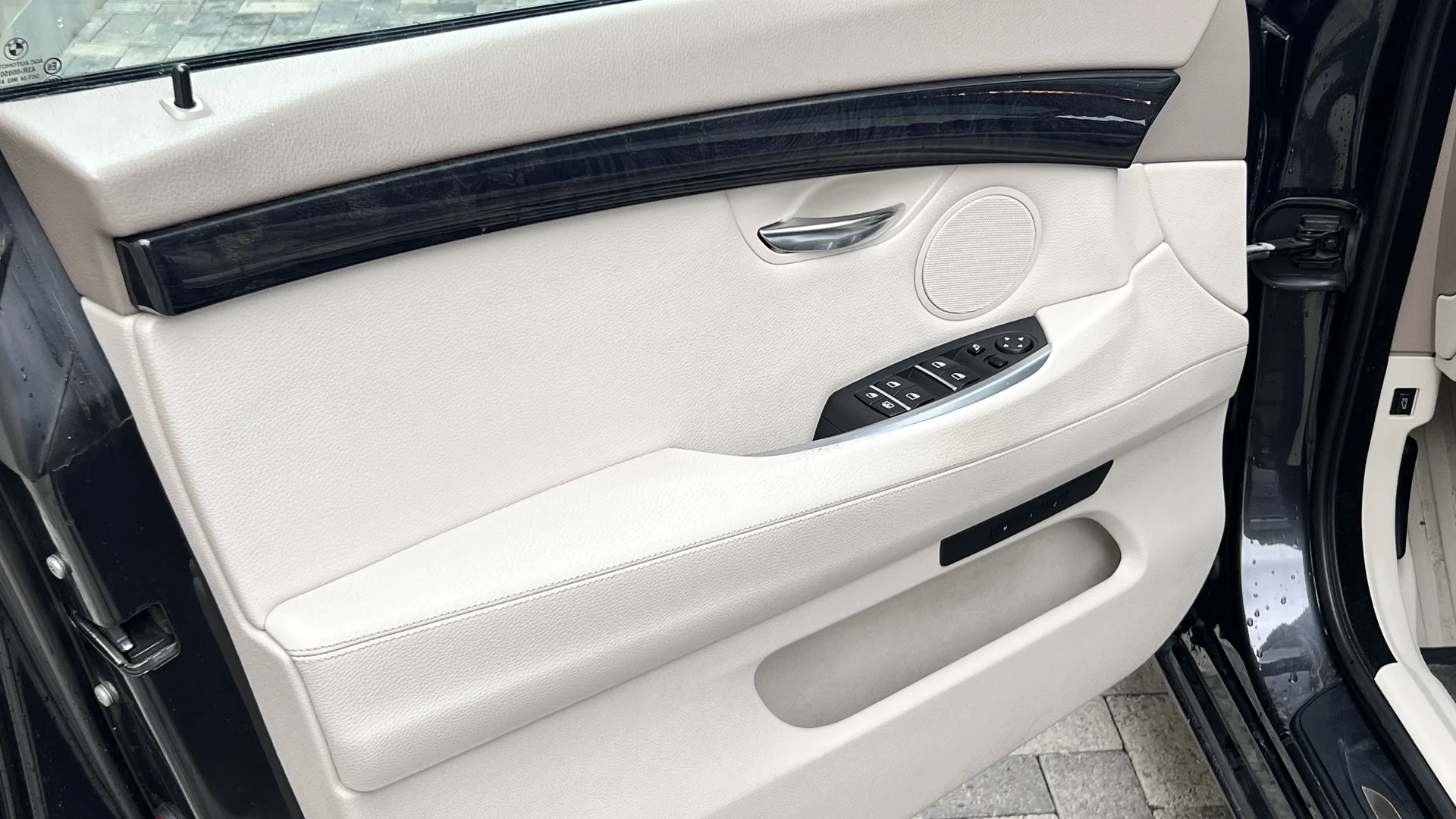 BMW 5GT - миниатюра 15