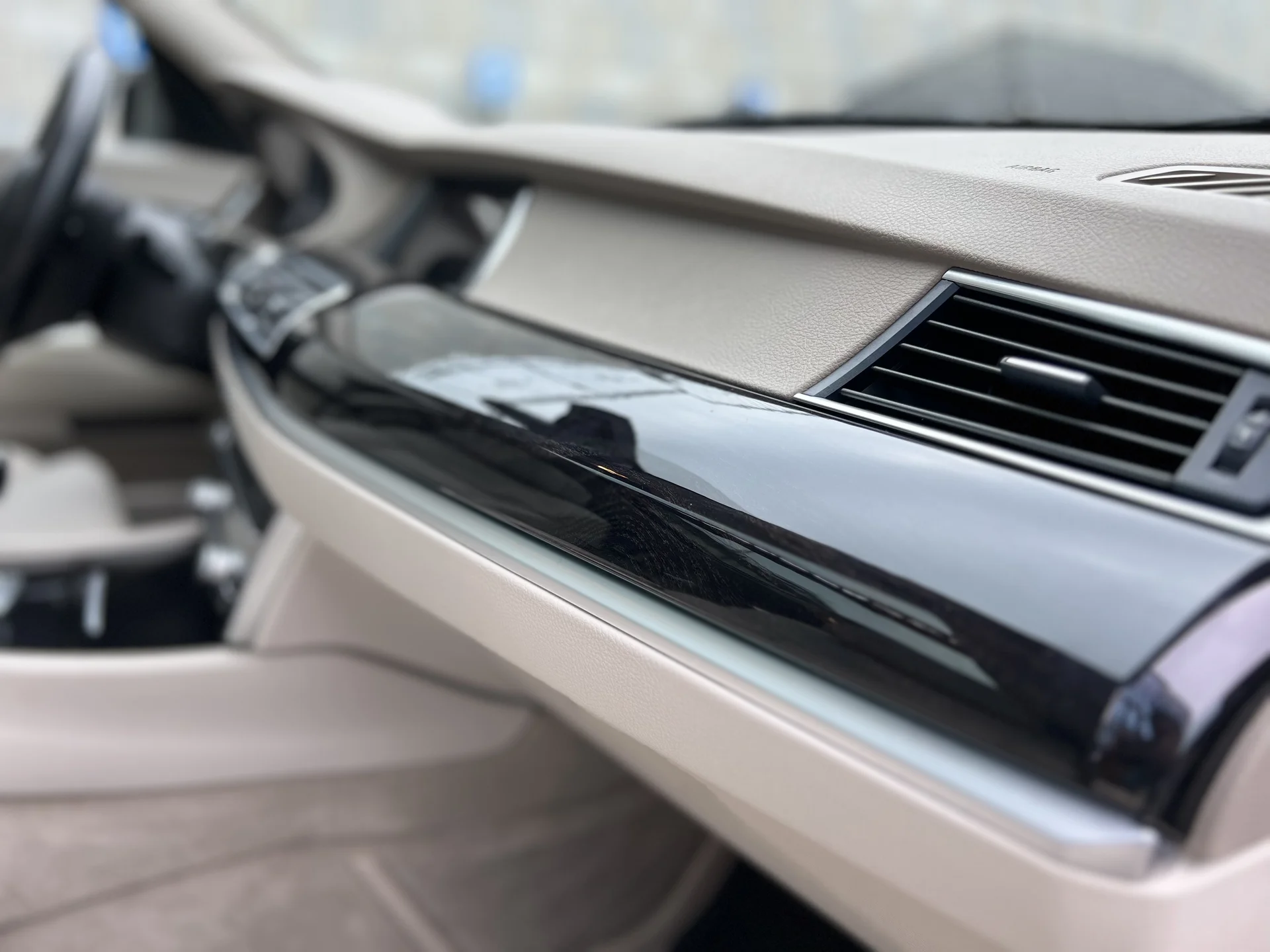BMW 5GT - миниатюра 21