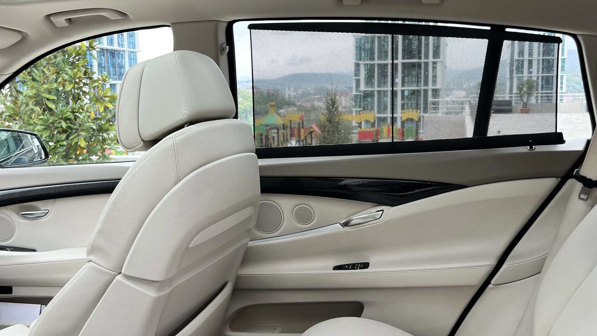 BMW 5GT - миниатюра 23