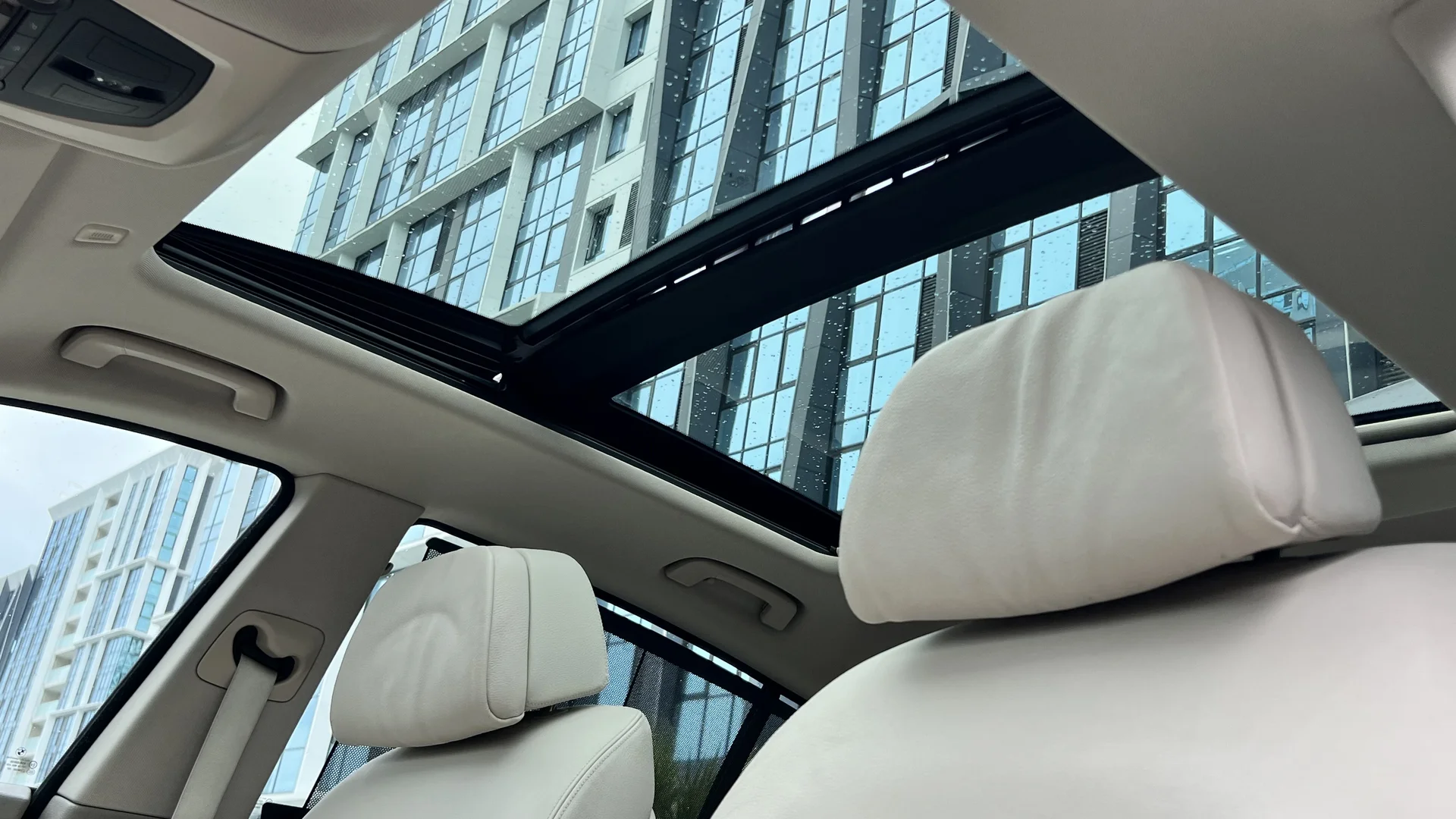 BMW 5GT - миниатюра 24