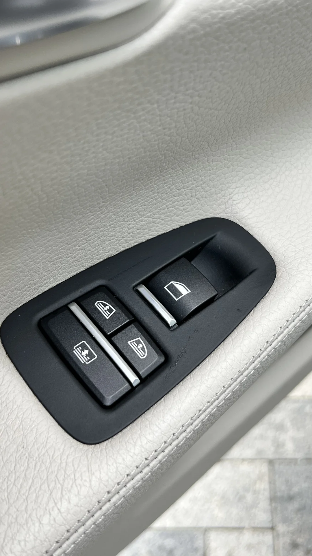 BMW 5GT - миниатюра 30