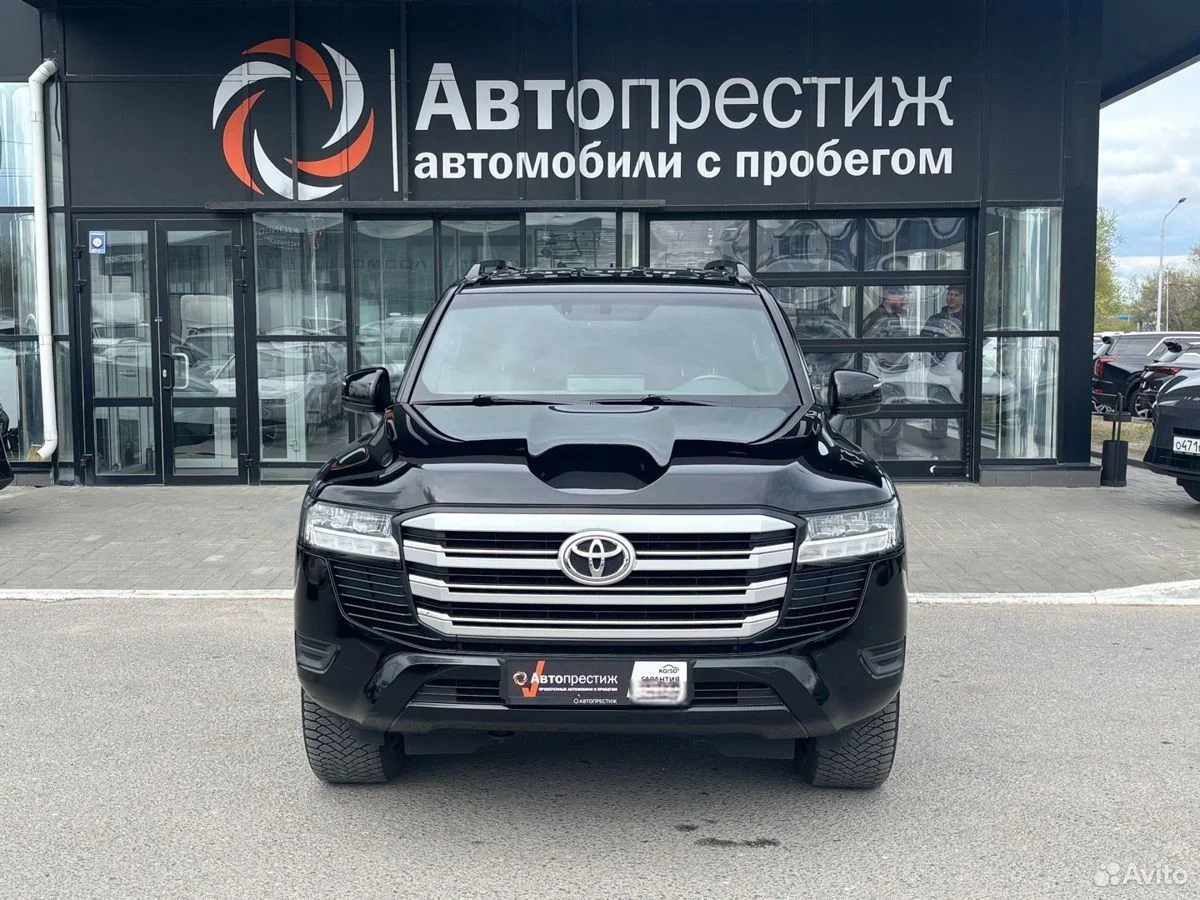 Toyota Land Cruiser 300 Series, 2023 - изображение 1