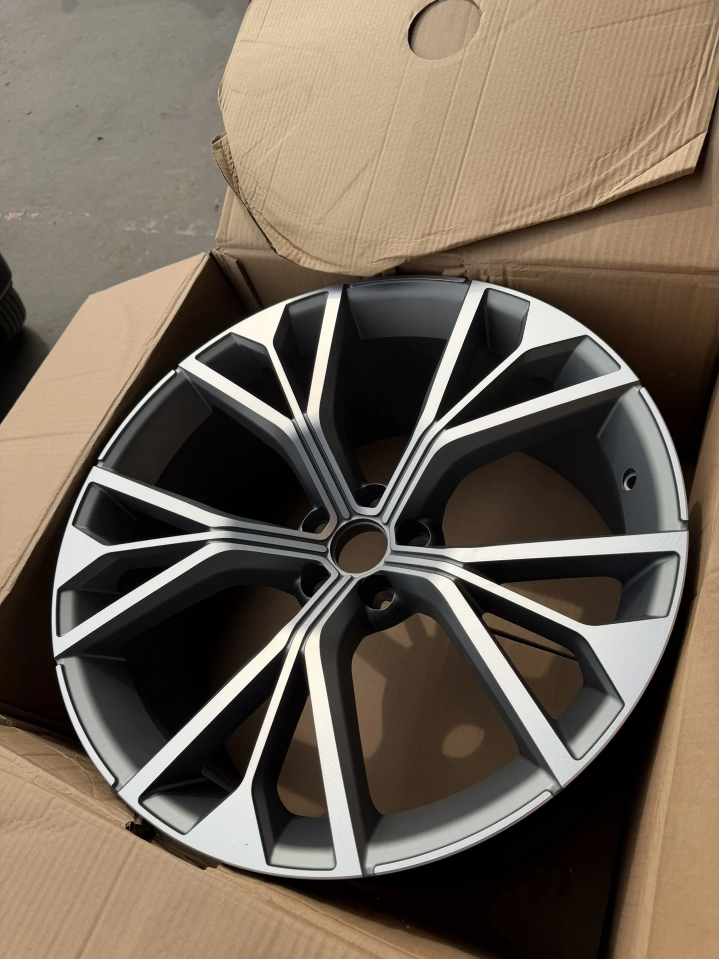 Диски r21 Audi q7 q8 a8 rs6 rs7 - миниатюра 7