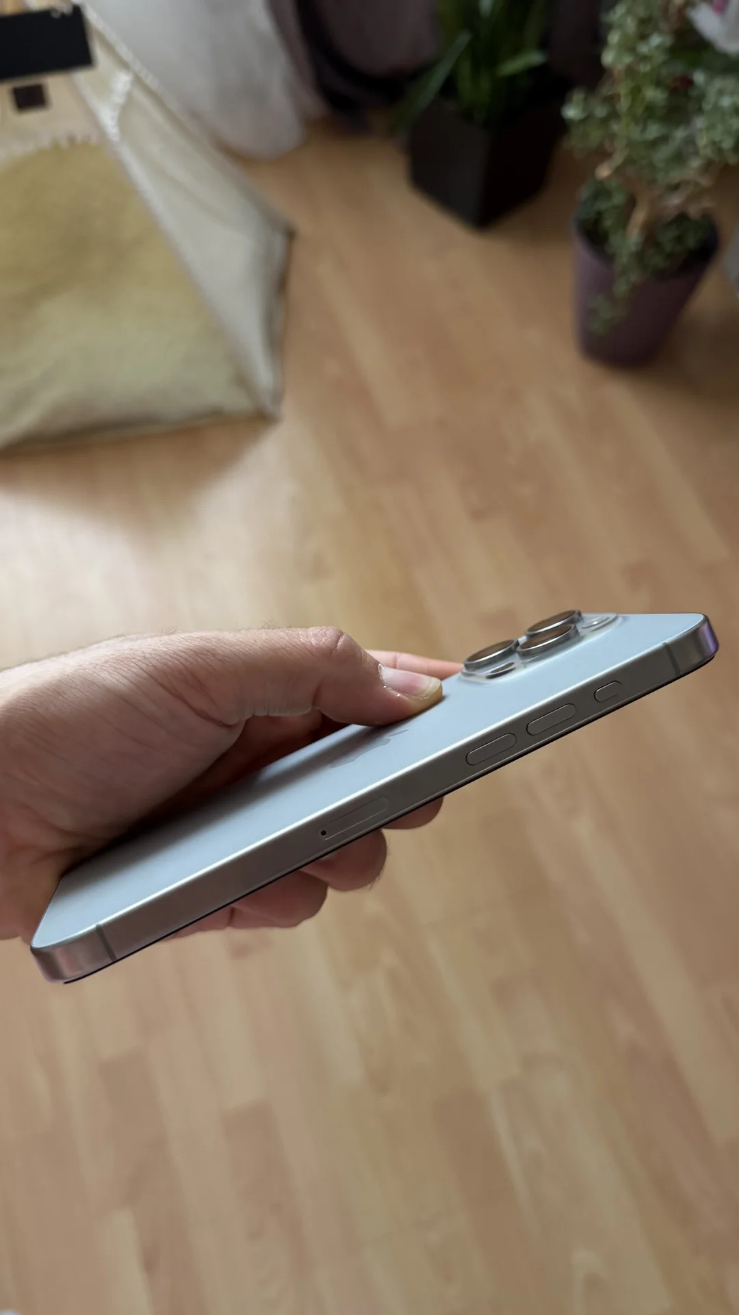 iPhone 15 Pro Max 512 GB SIM + eSIM - миниатюра 4