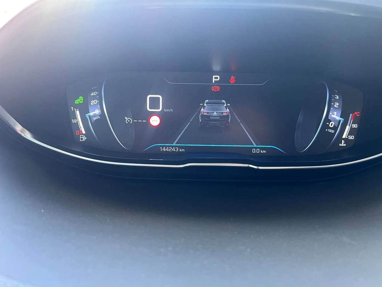 Peugeot 3008 1.5AT, 2019 - миниатюра 19