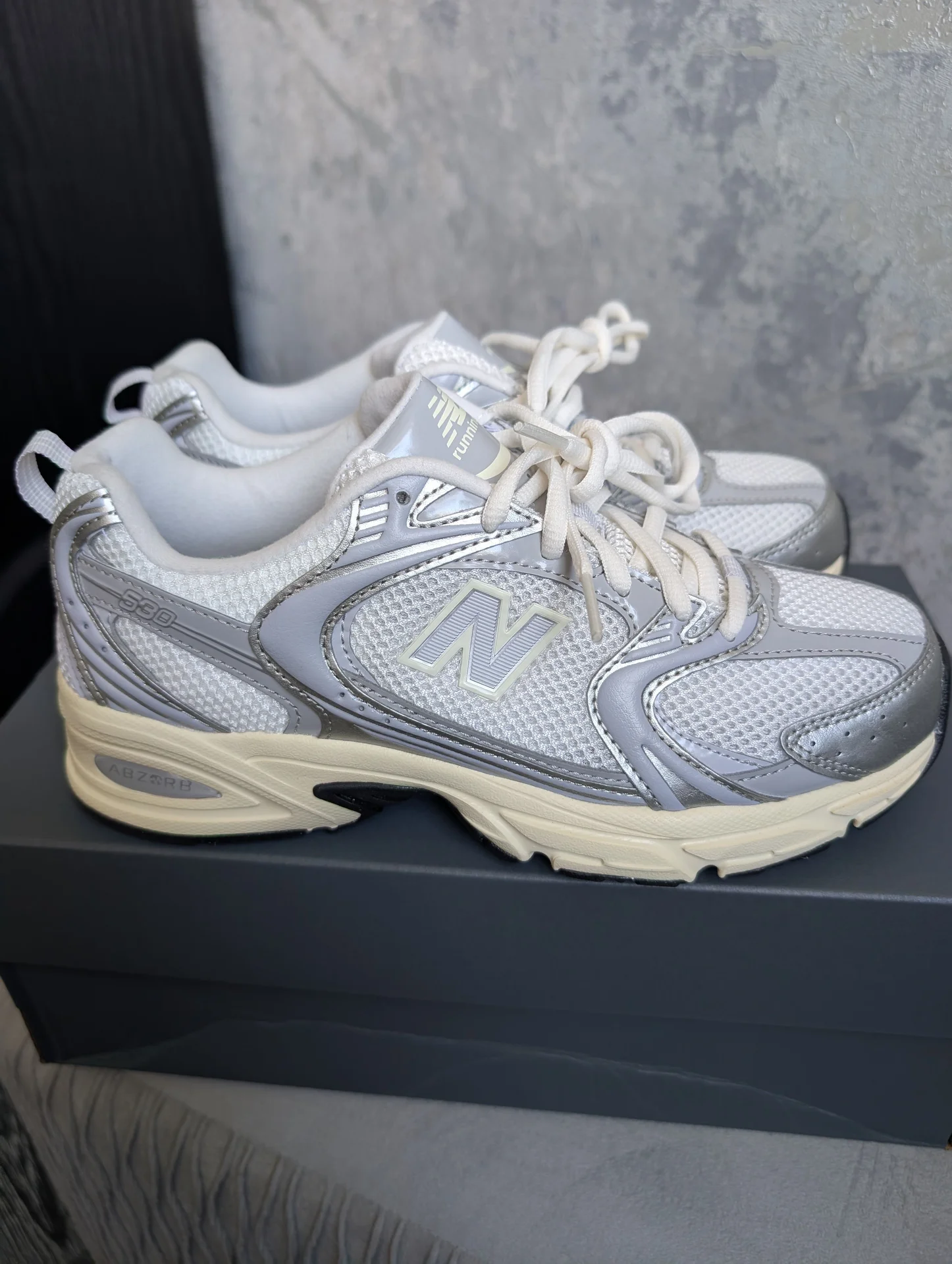 Кроссовки New Balance 530 оригинал - миниатюра 4