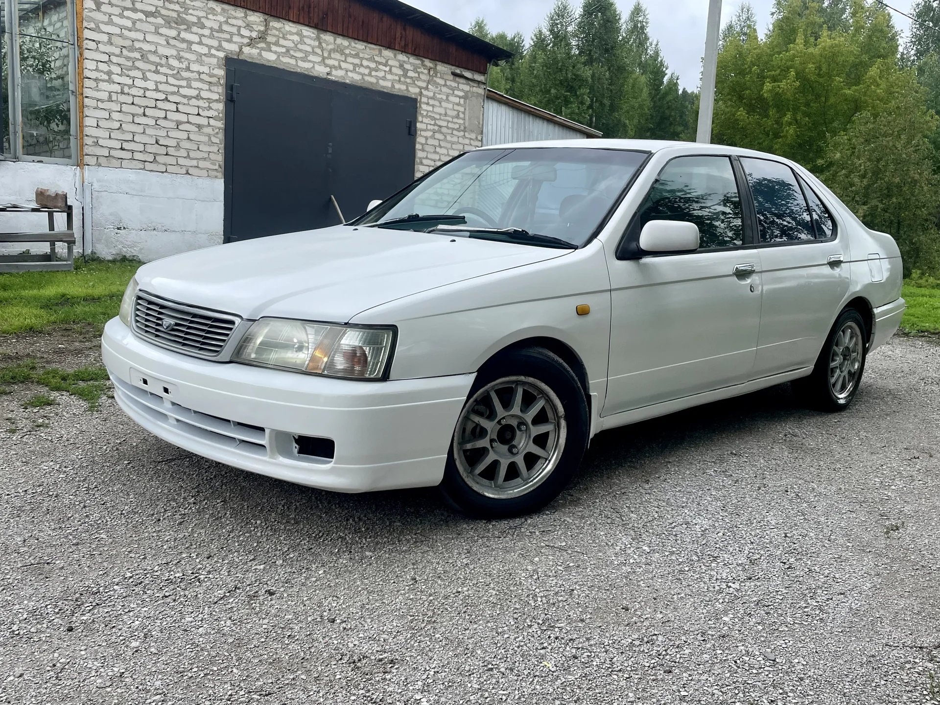 Nissan Bluebird - изображение 1