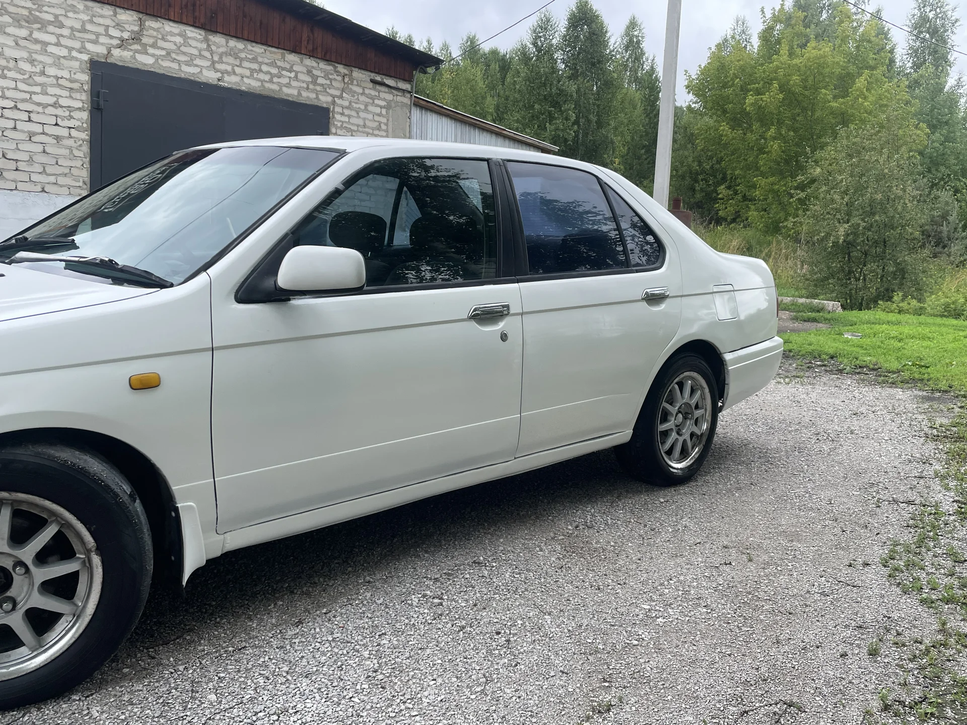 Nissan Bluebird - миниатюра 2