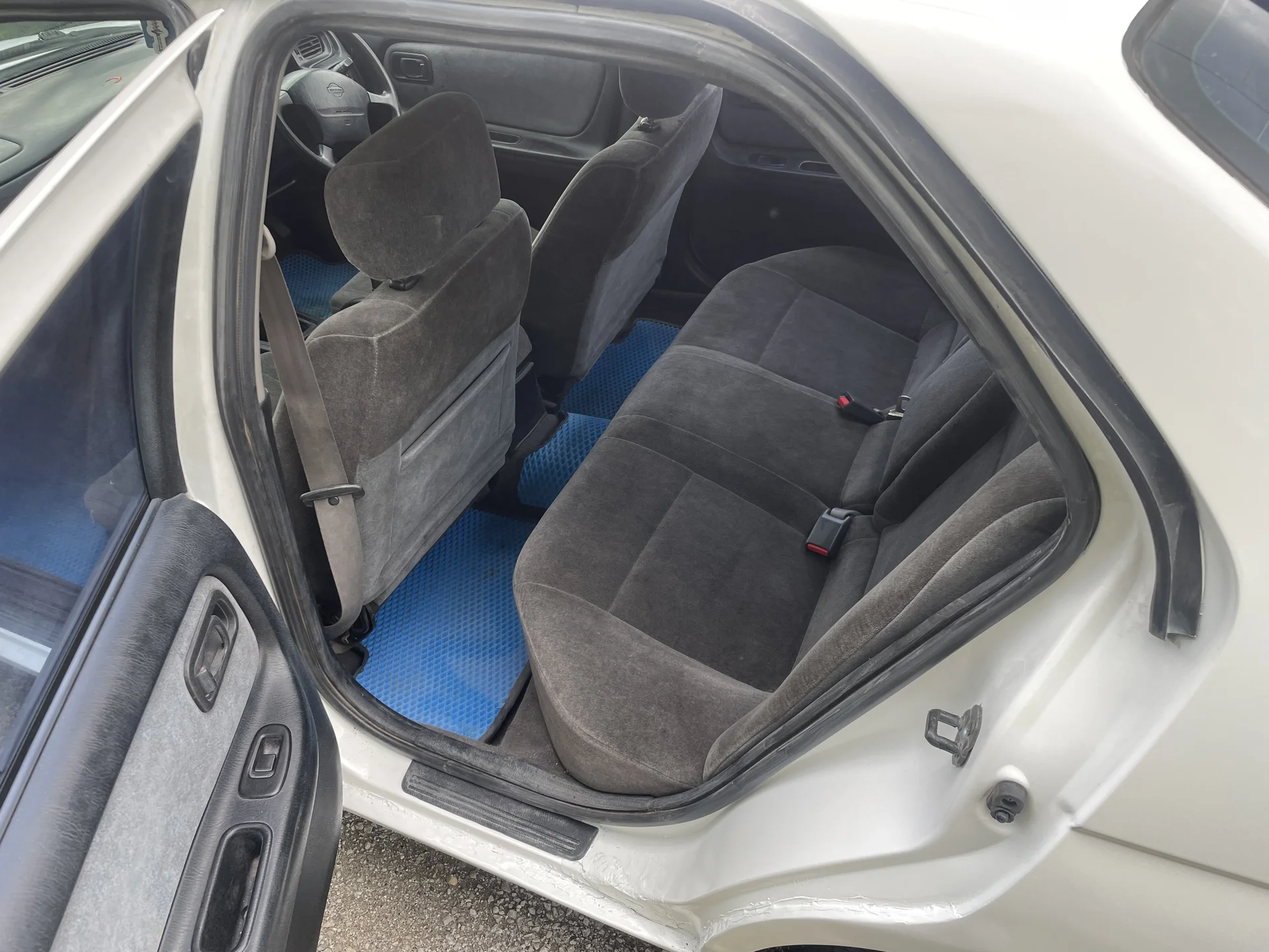 Nissan Bluebird - миниатюра 8