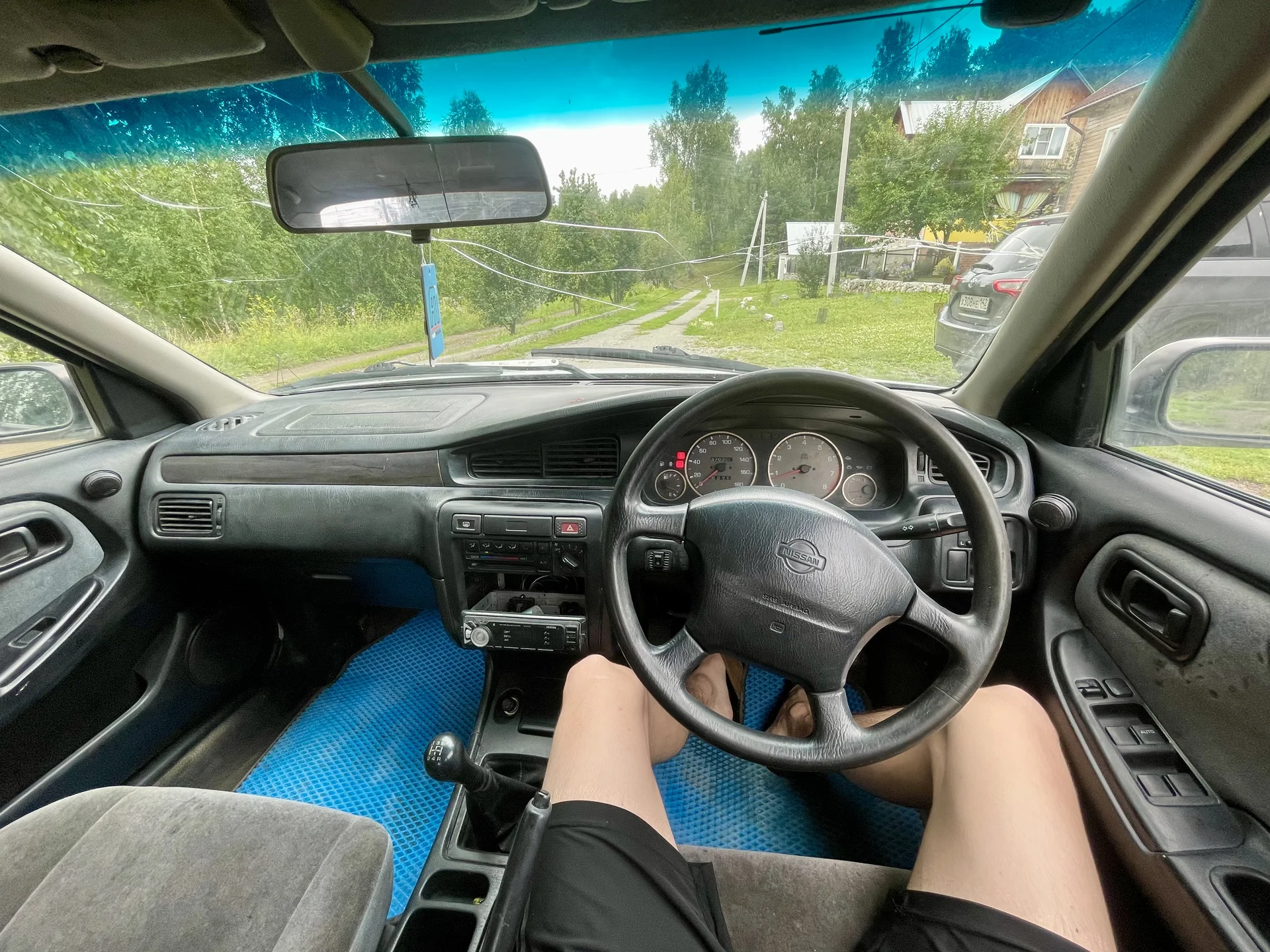 Nissan Bluebird - миниатюра 10