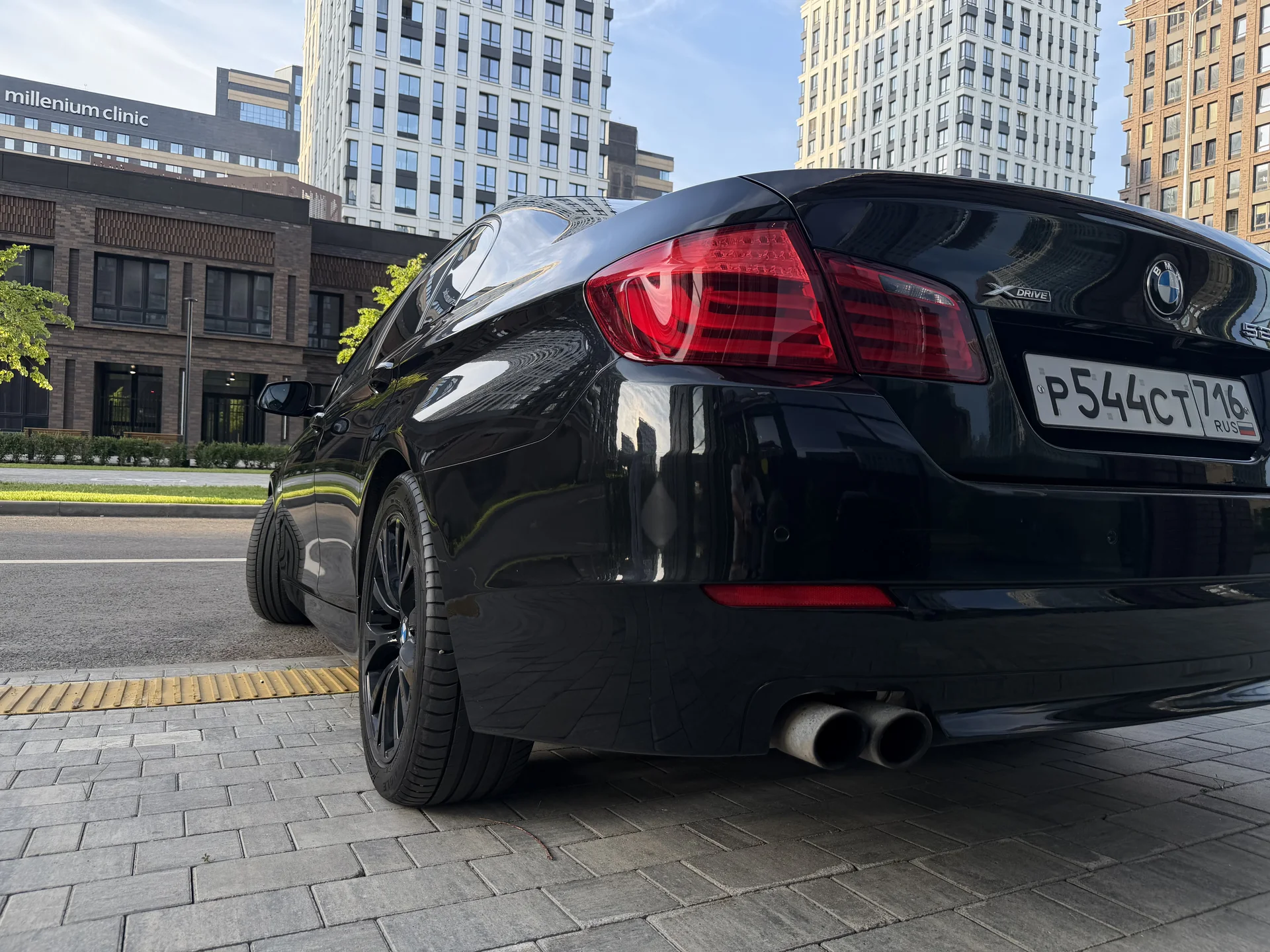 BMW 528i 2.0 AT 2013 год полный привод - миниатюра 6