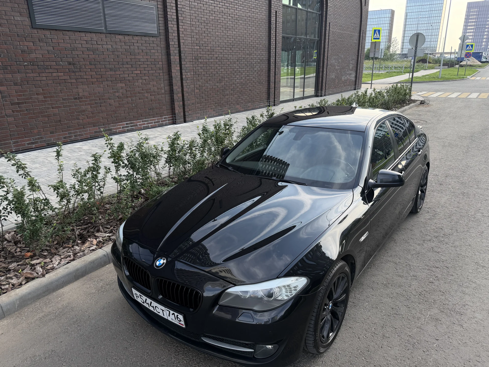 BMW 528i 2.0 AT 2013 год полный привод - миниатюра 8
