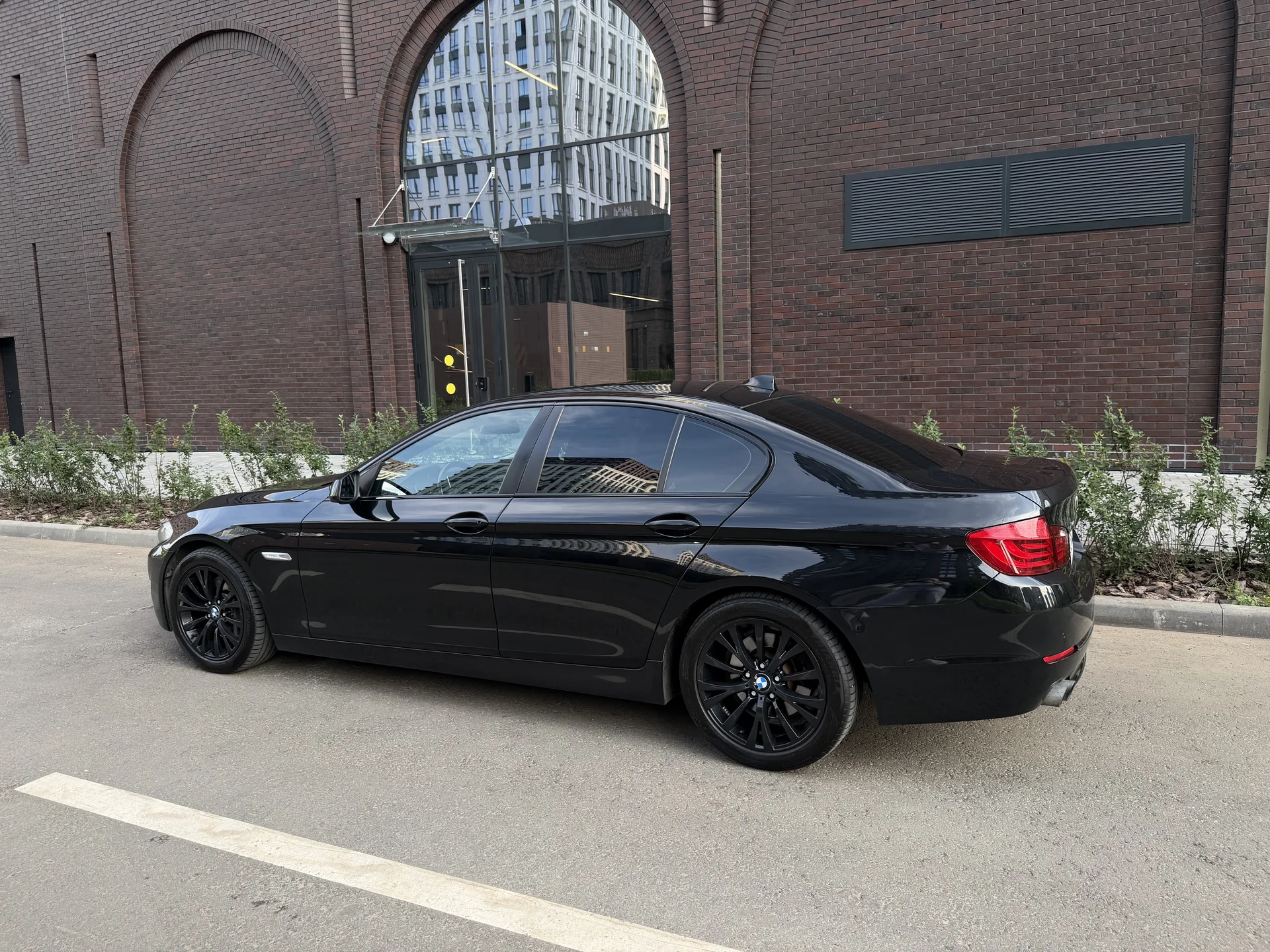 BMW 528i 2.0 AT 2013 год полный привод - миниатюра 11