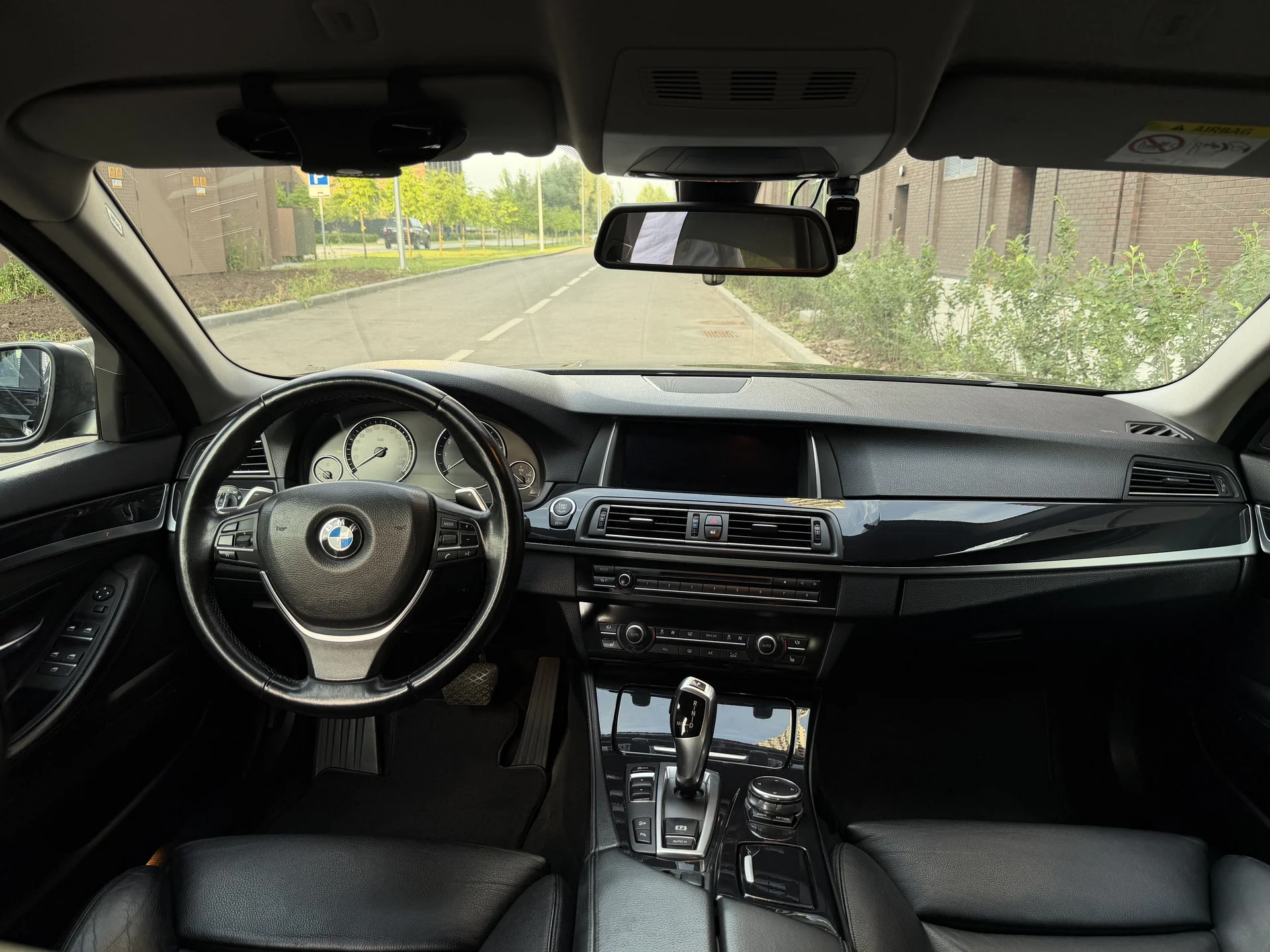 BMW 528i 2.0 AT 2013 год полный привод - миниатюра 15