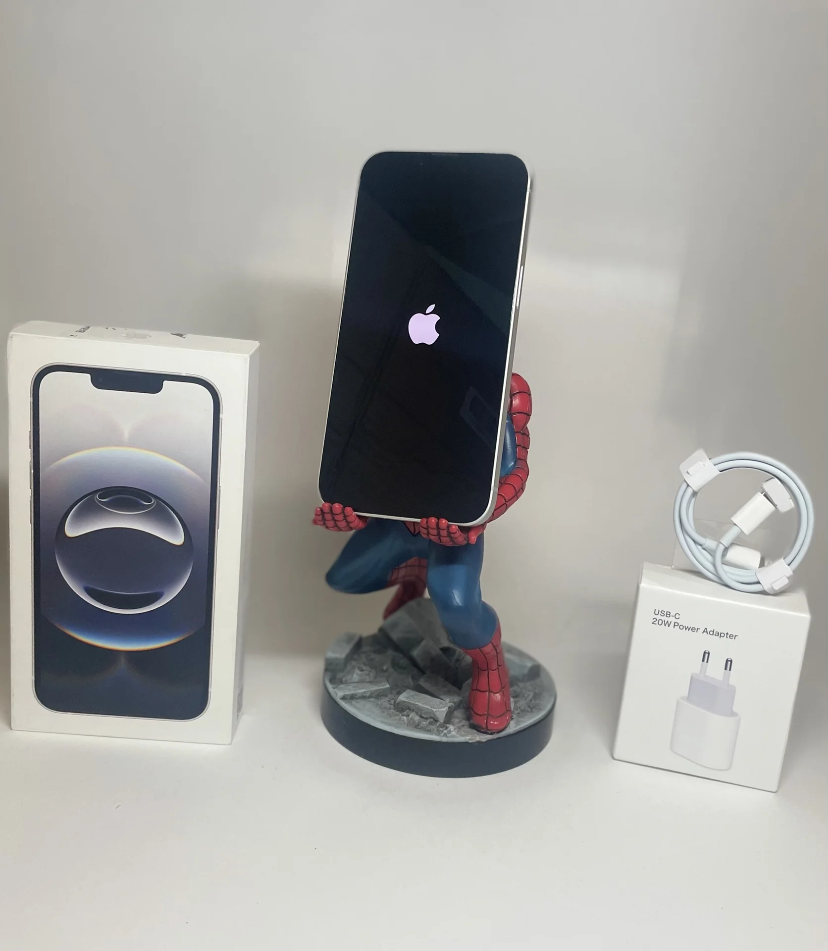 iPhone 16e, 128 ГБ, SIM + eSIM - миниатюра 2