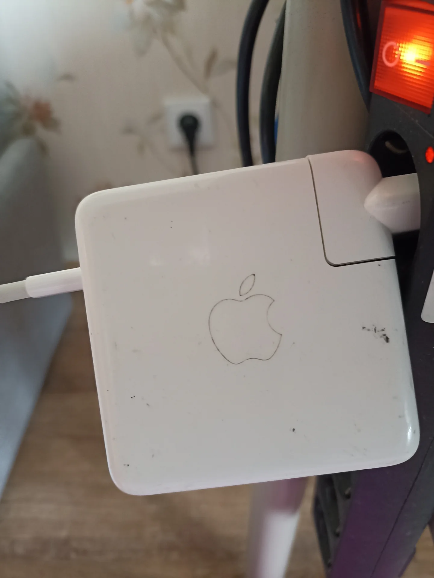 Macbook pro 15 2017 i7 16gb - миниатюра 5