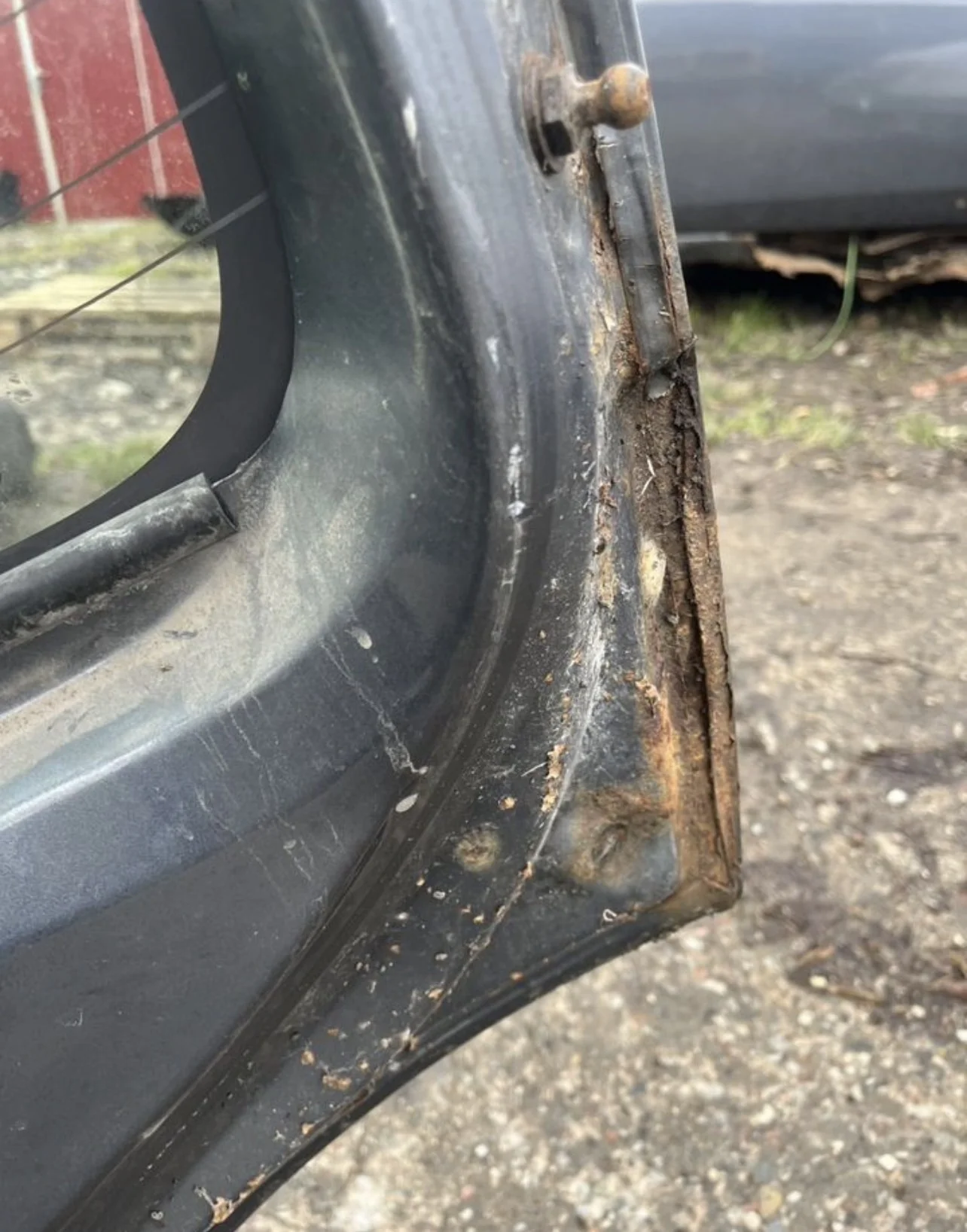 Крышка багажника Ford ka 1 - миниатюра 5