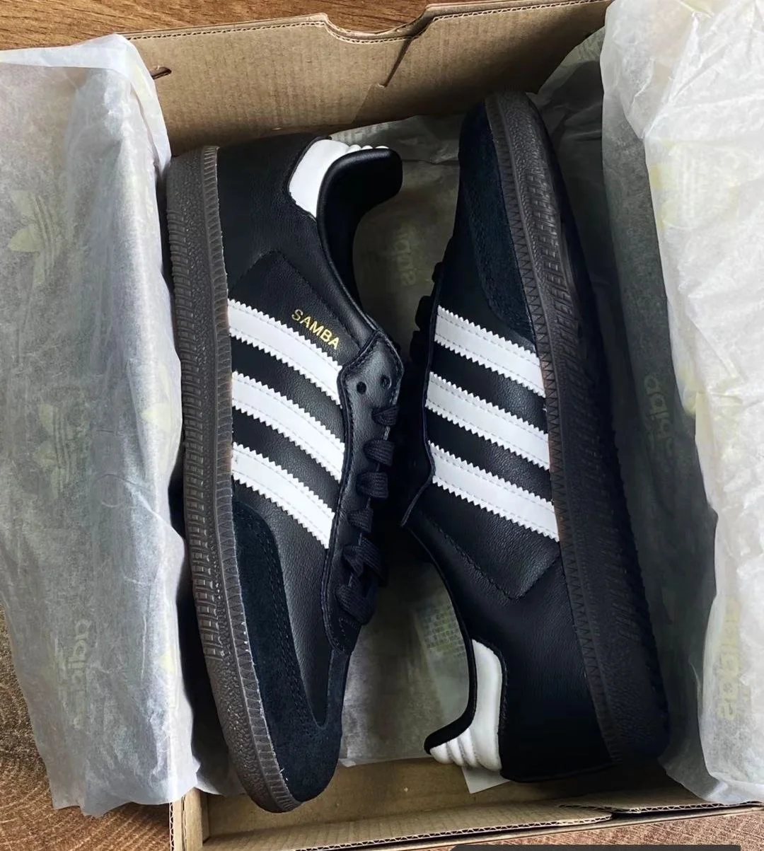 Кроссовки Adidas Samba OG Black White Gum оригинал Poizon EU38.5