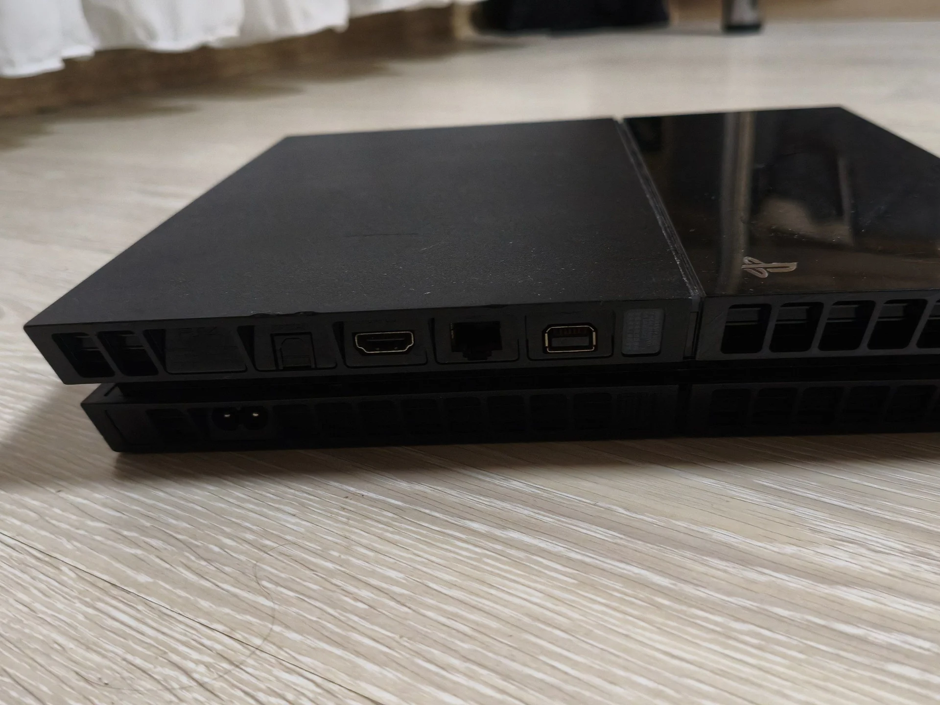 Sony playstation 4 1tb c FIFA 26 - миниатюра 4