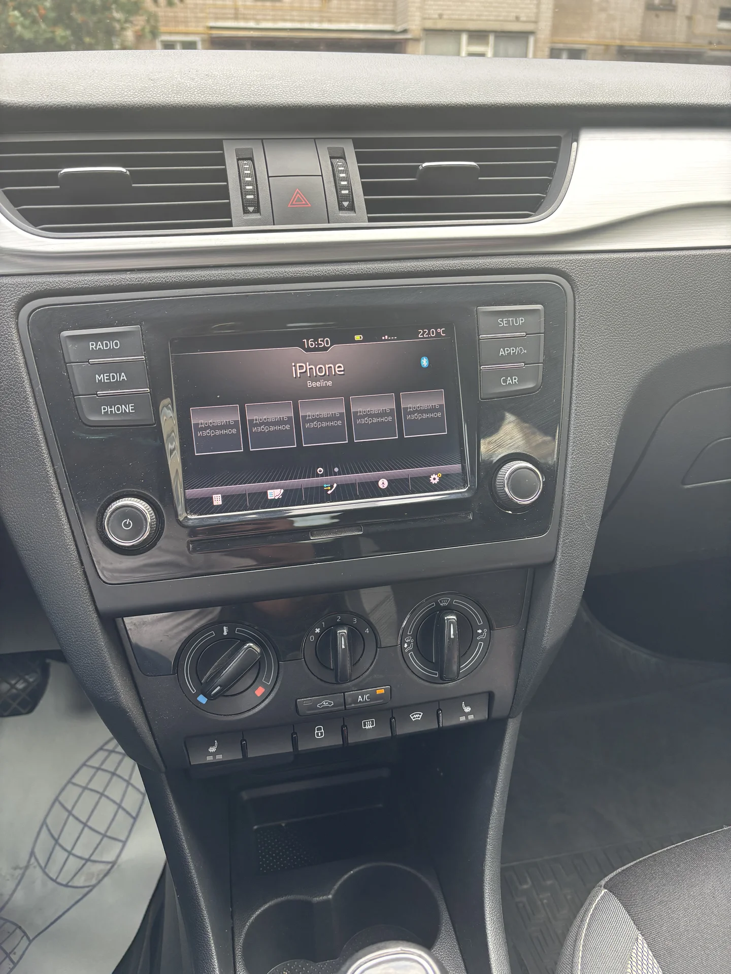 Skoda Rapid - миниатюра 10