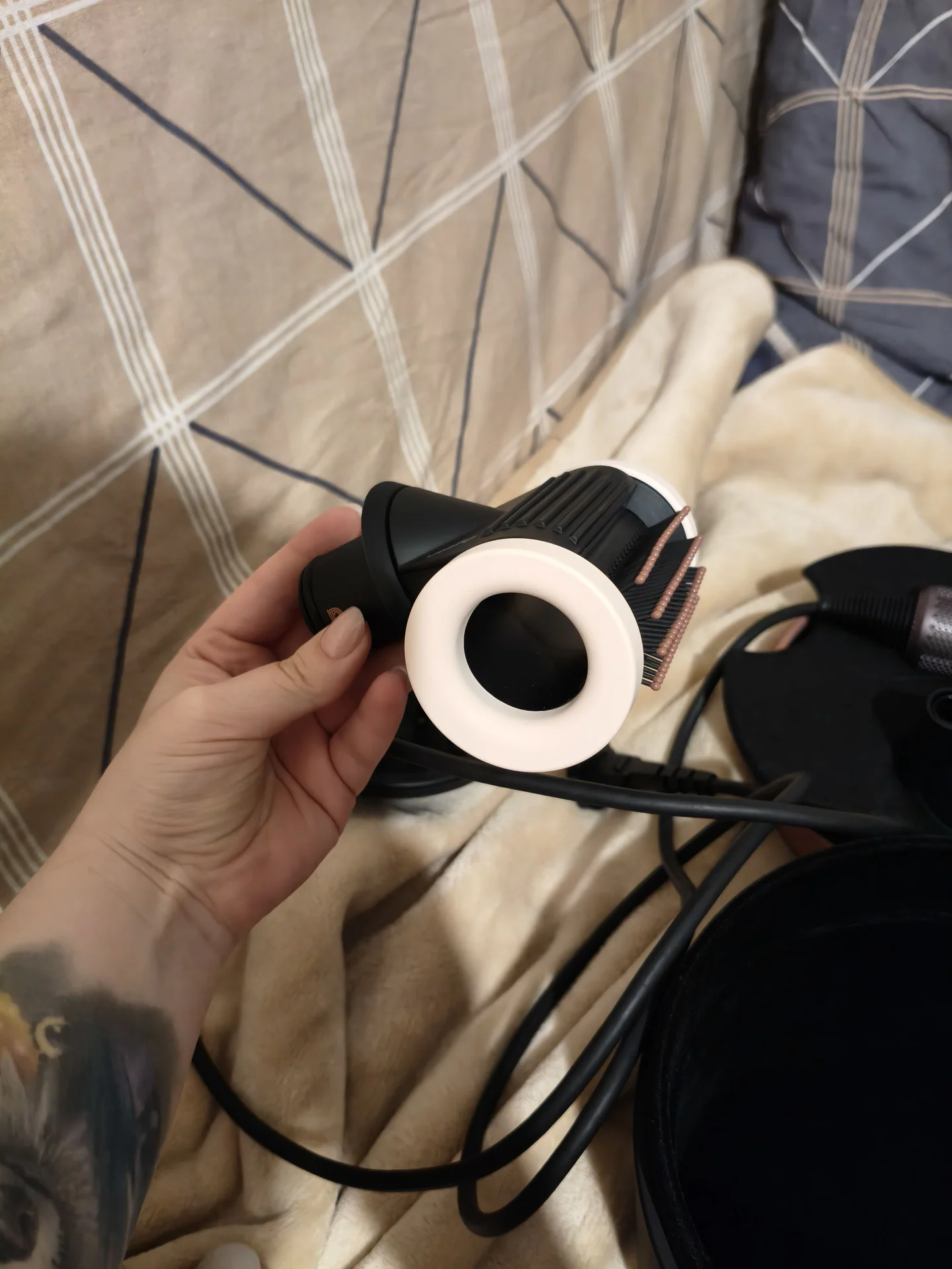 Фен стайлер Dyson - миниатюра 6
