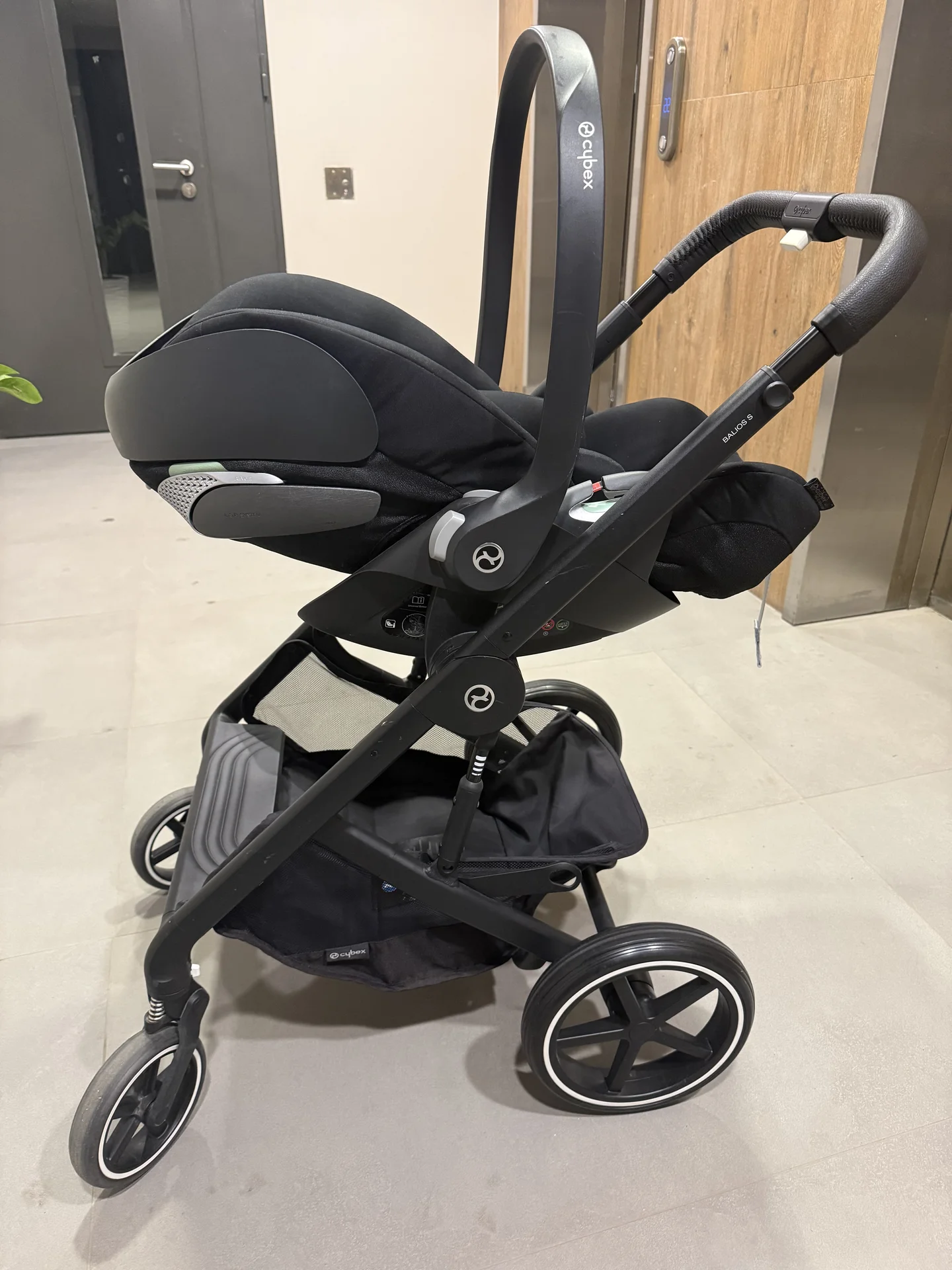 Коляска Cybex 2в1 balios s lux и автолюлька - миниатюра 15