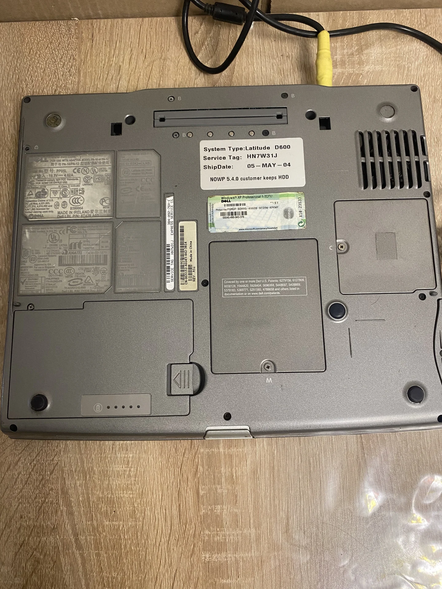 Dell Latitude D600 - миниатюра 3