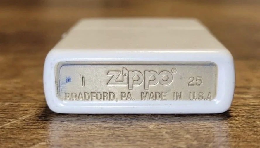Zippo с покерным дизайном «Роял Флэш» - миниатюра 7