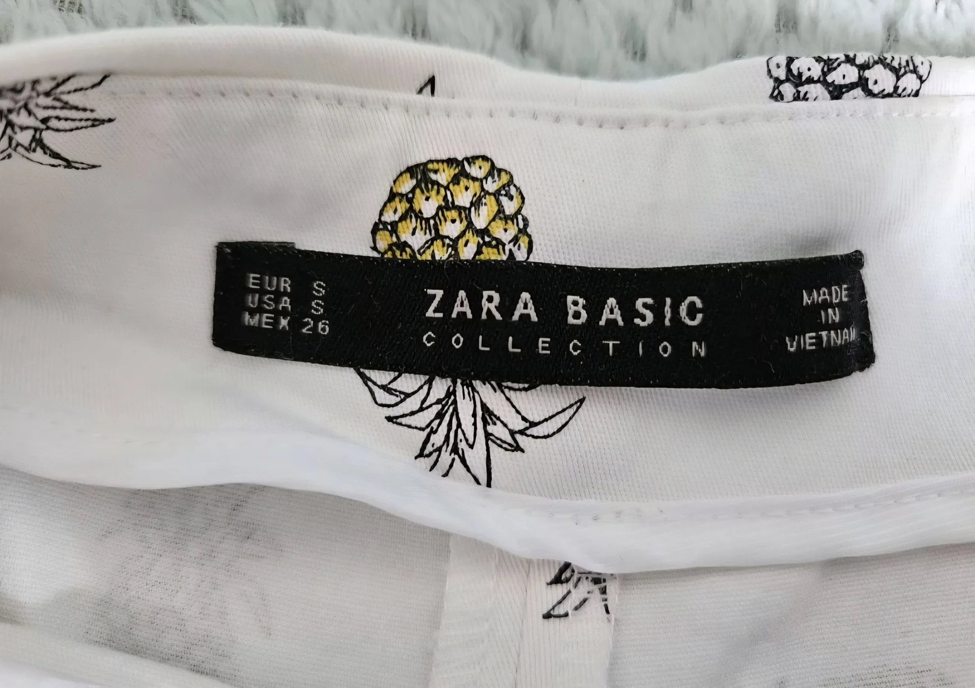ZARA шорты с ананасами - миниатюра 2