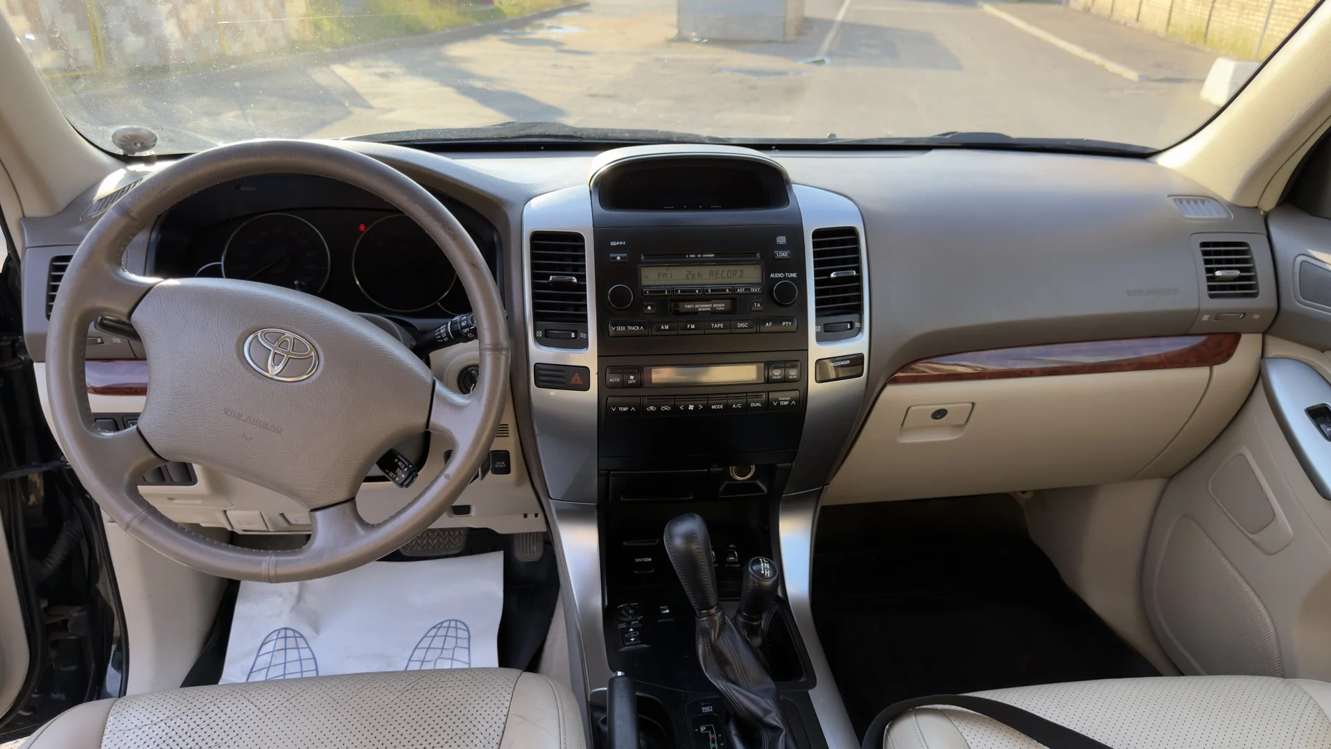 Toyota Land Cruiser Prado - миниатюра 15
