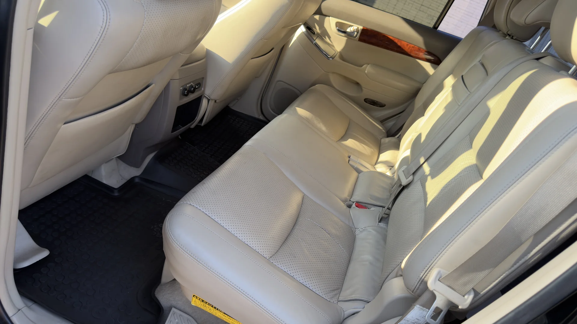 Toyota Land Cruiser Prado - миниатюра 17