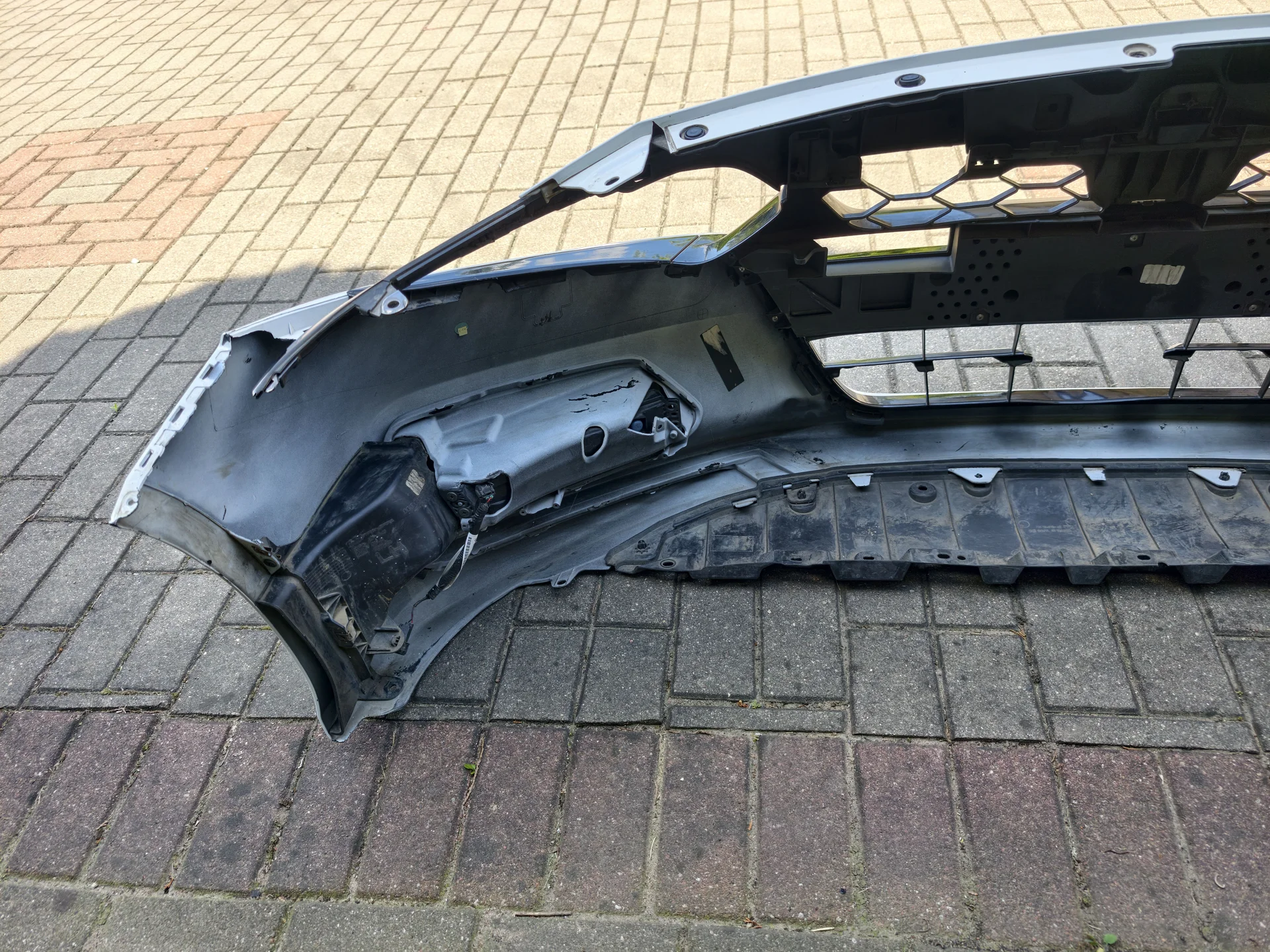 Бампер передний Honda Accord X 10 - миниатюра 4