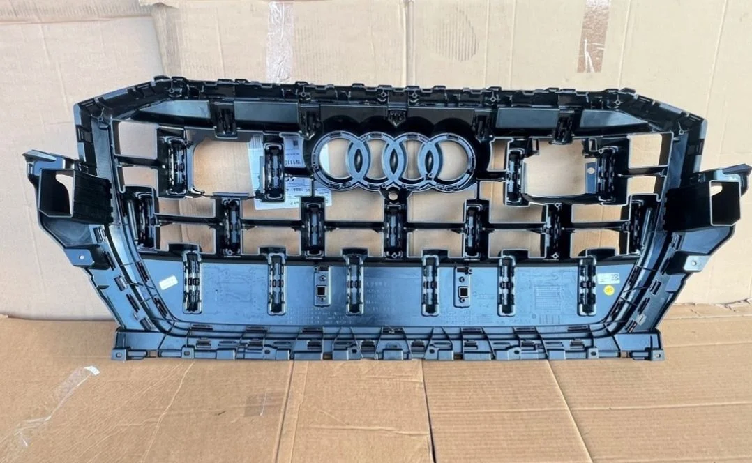 Решётка радиатора AUDI Q7 рестайлинг - миниатюра 2