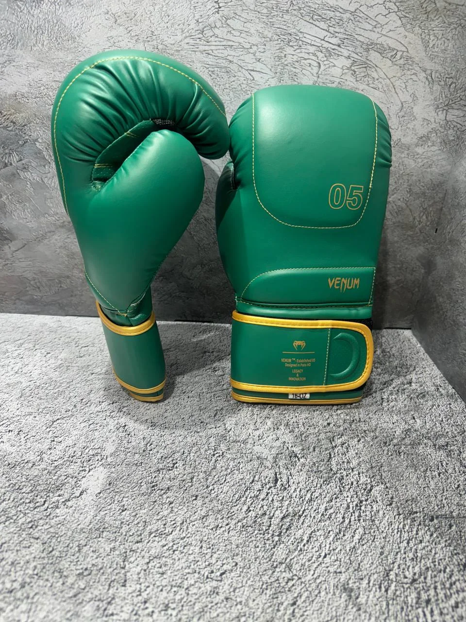 Боксерские перчатки Venum 05  green - миниатюра 2