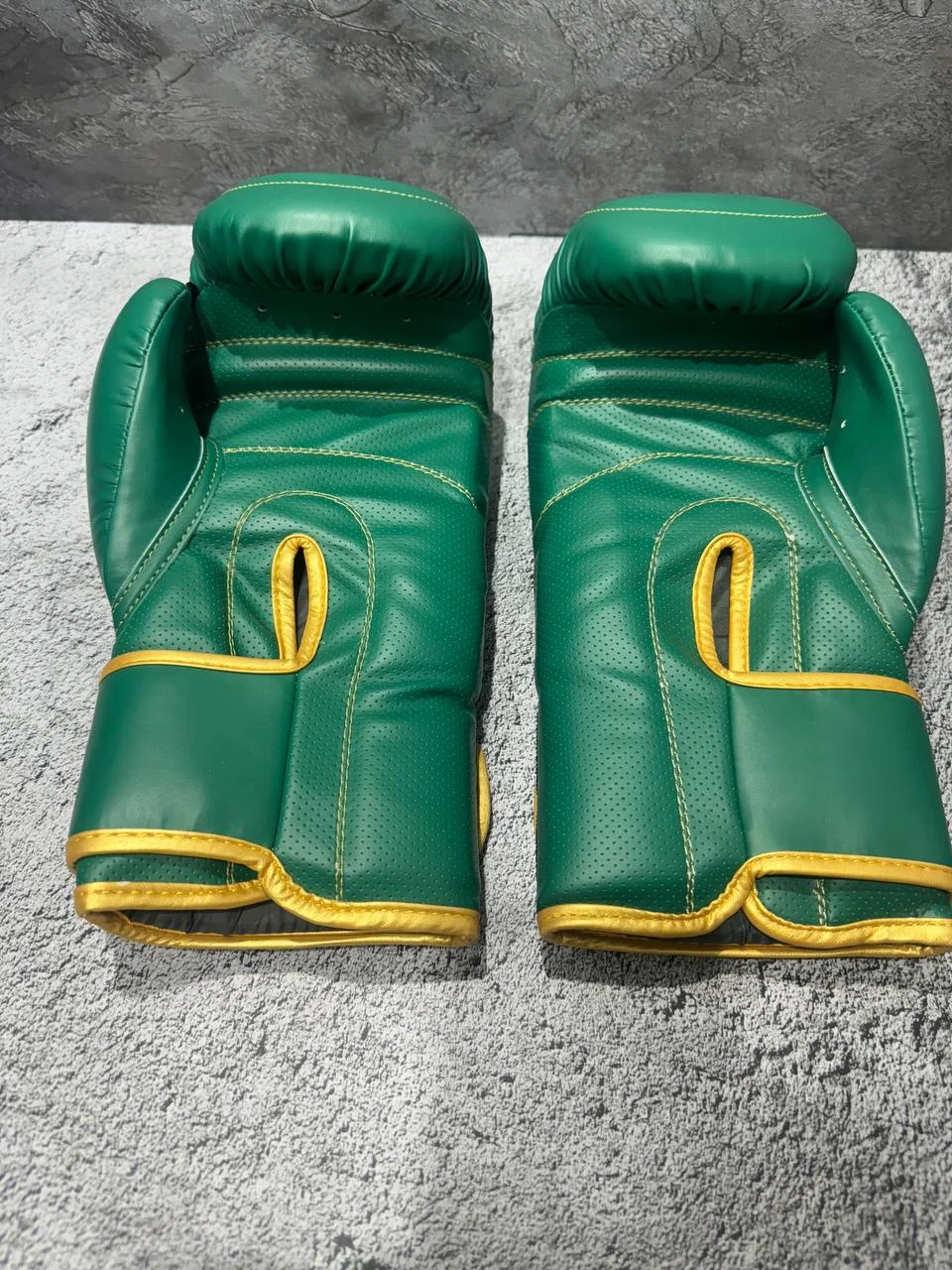 Боксерские перчатки Venum 05  green - миниатюра 3