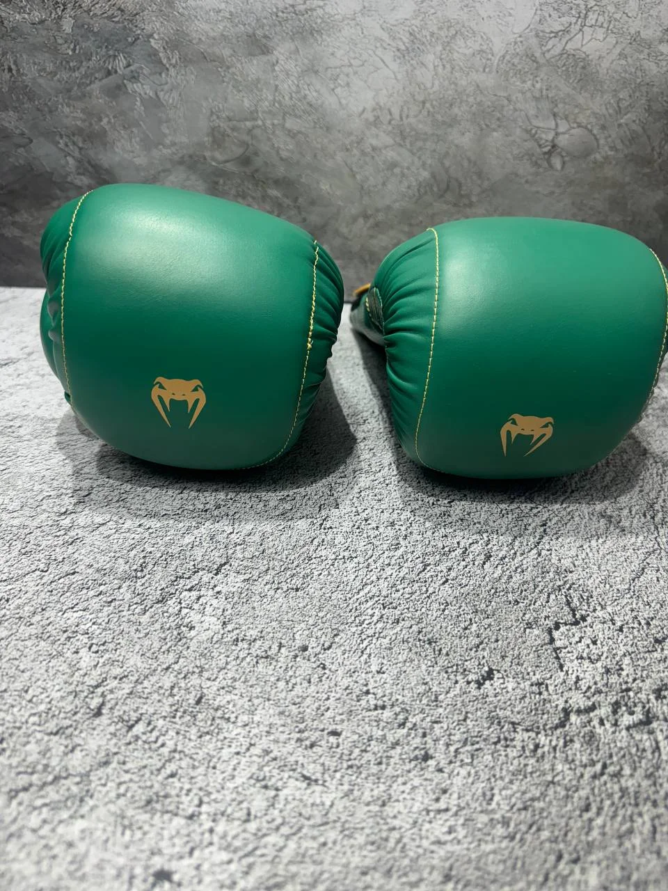 Боксерские перчатки Venum 05  green - миниатюра 4