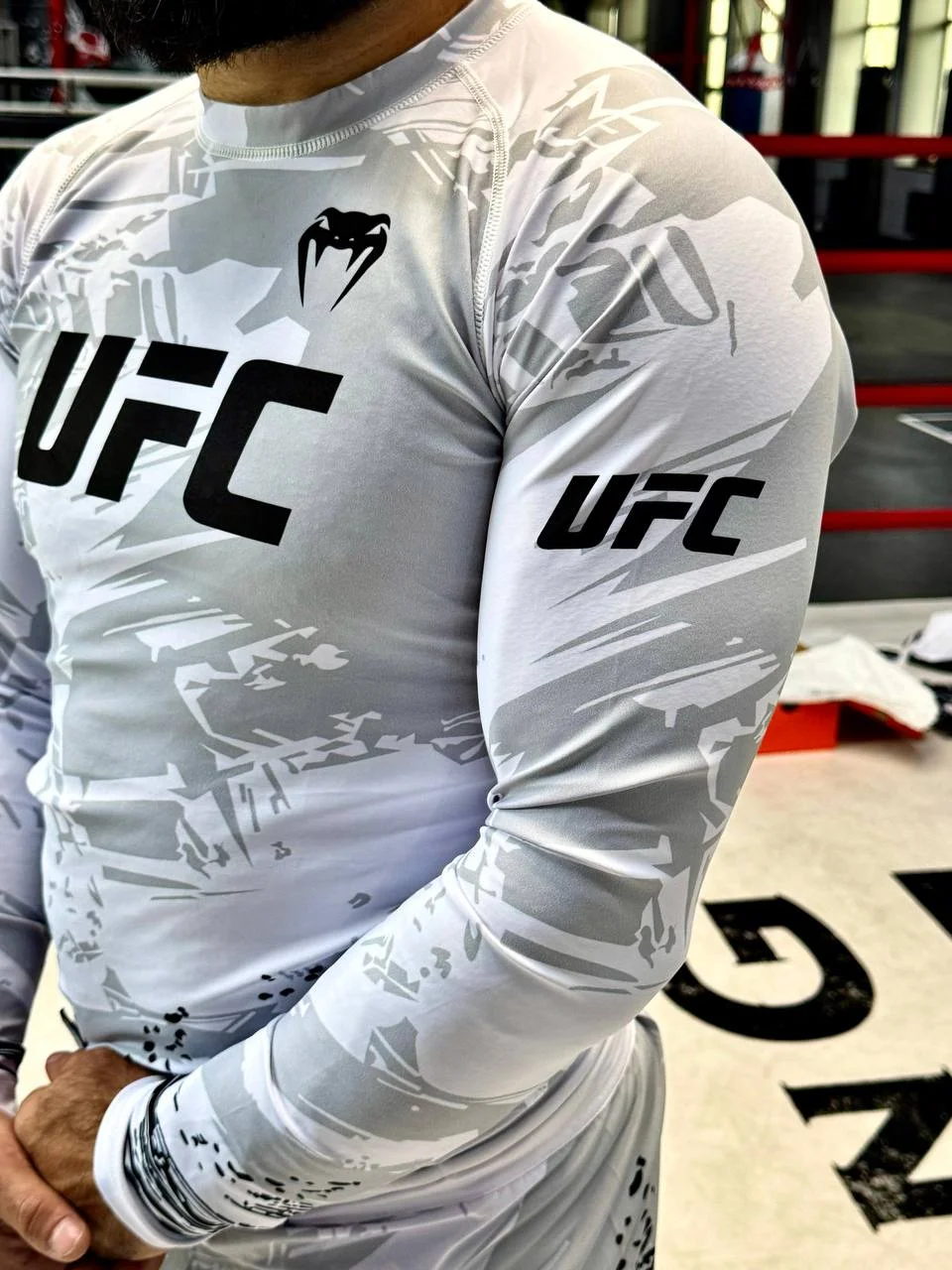 Форма Venum UFC длинные рукава - миниатюра 6