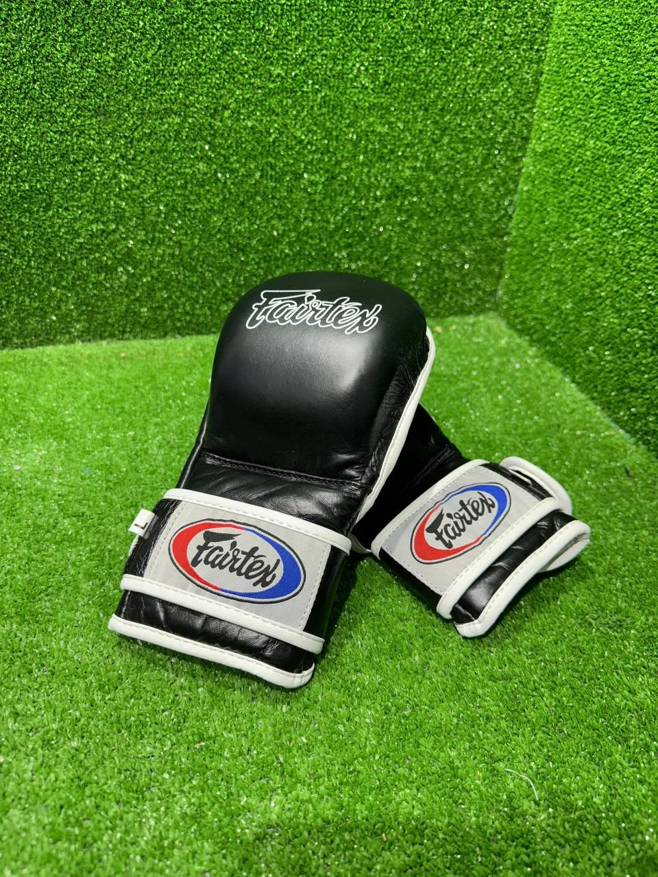 Крабы для ММА Fairtex черные - миниатюра 3