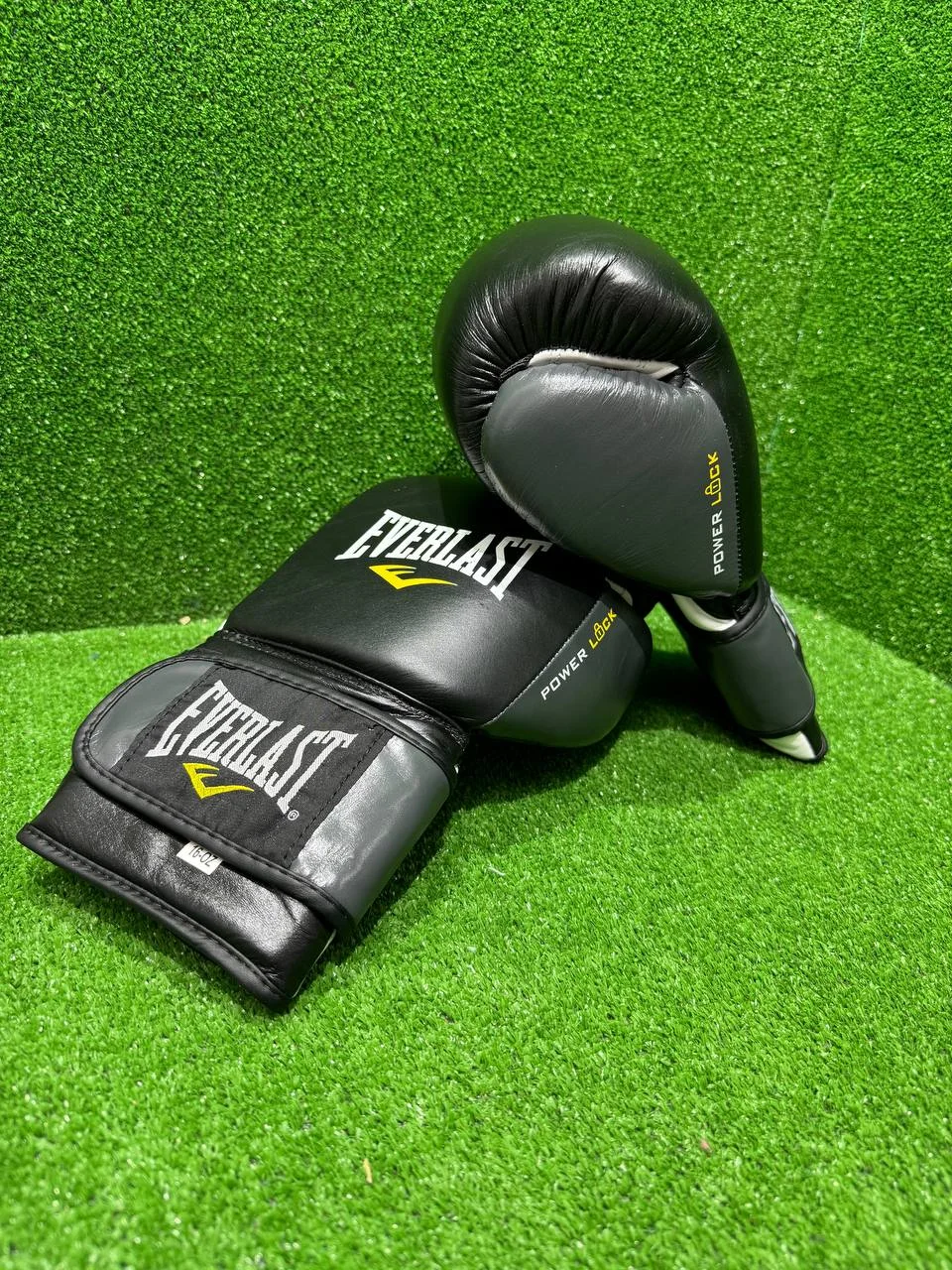 Боксерские перчатки Everlast - миниатюра 3