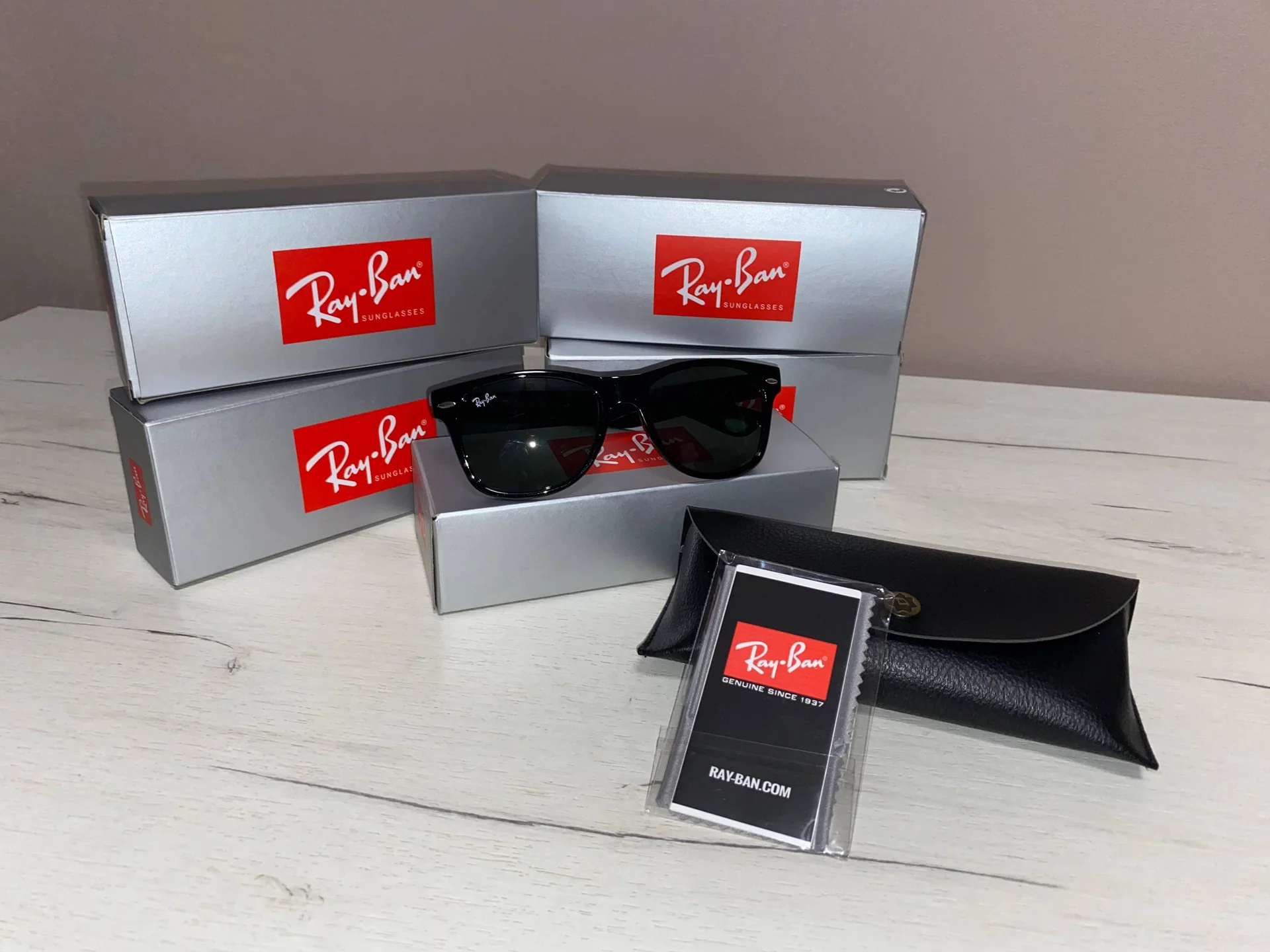 Очки Ray-Ban Wayfarer - изображение 1