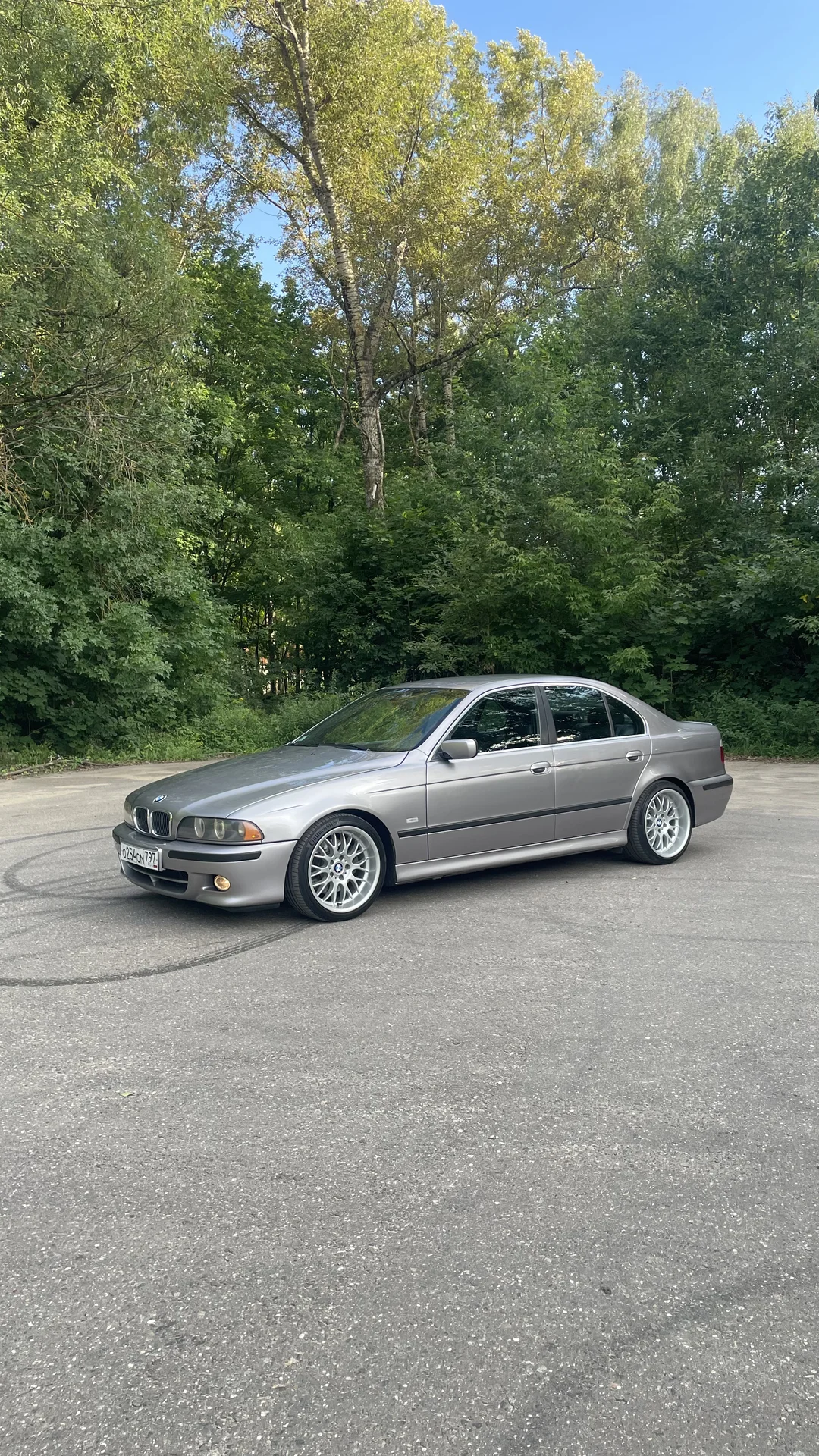 BMW 5 E39 - изображение 1