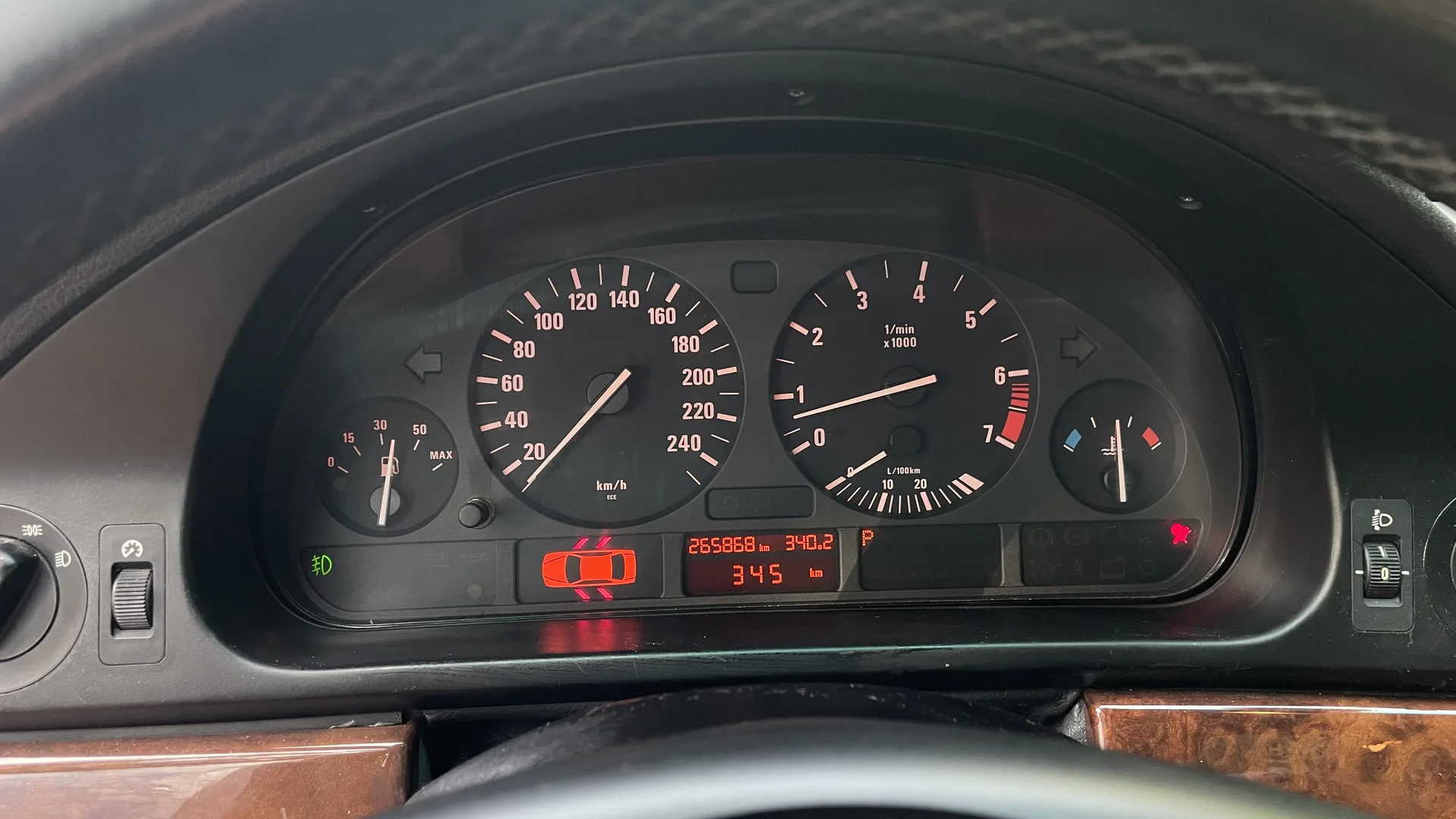 BMW 5 E39 - миниатюра 24