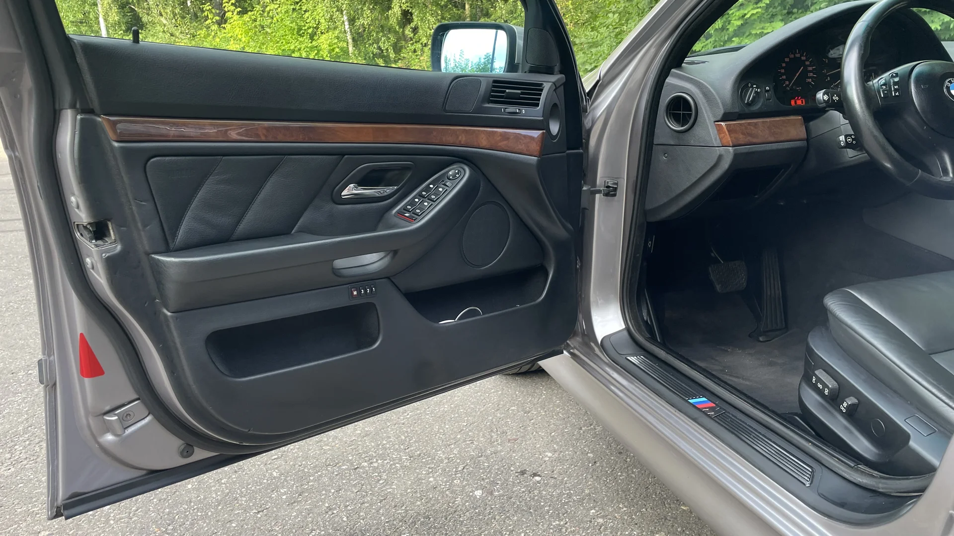 BMW 5 E39 - миниатюра 27
