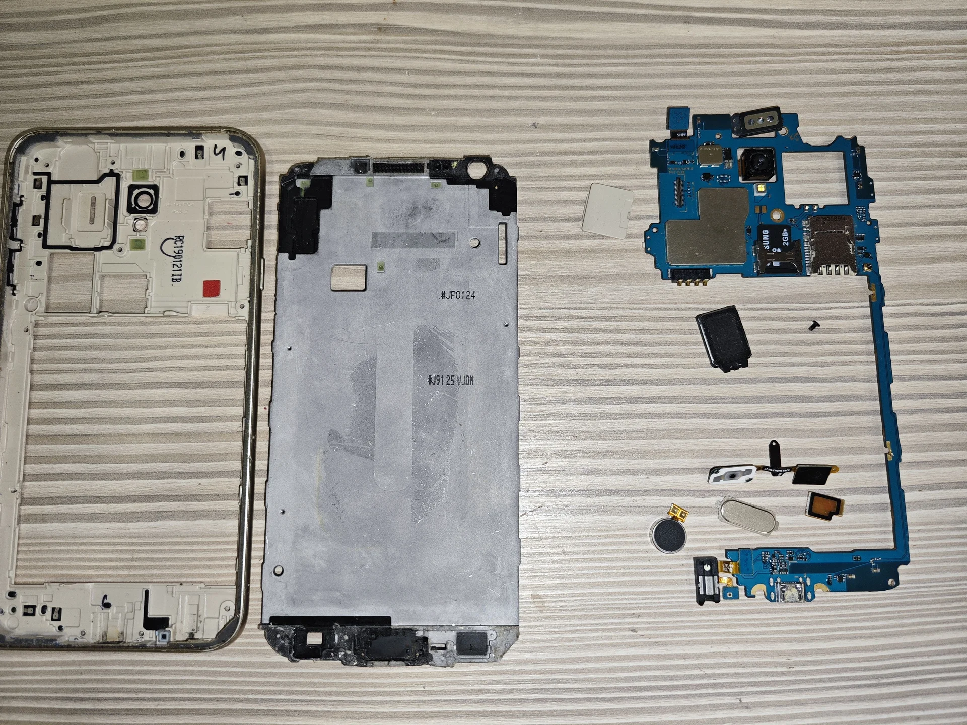 Samsung j4 - миниатюра 3