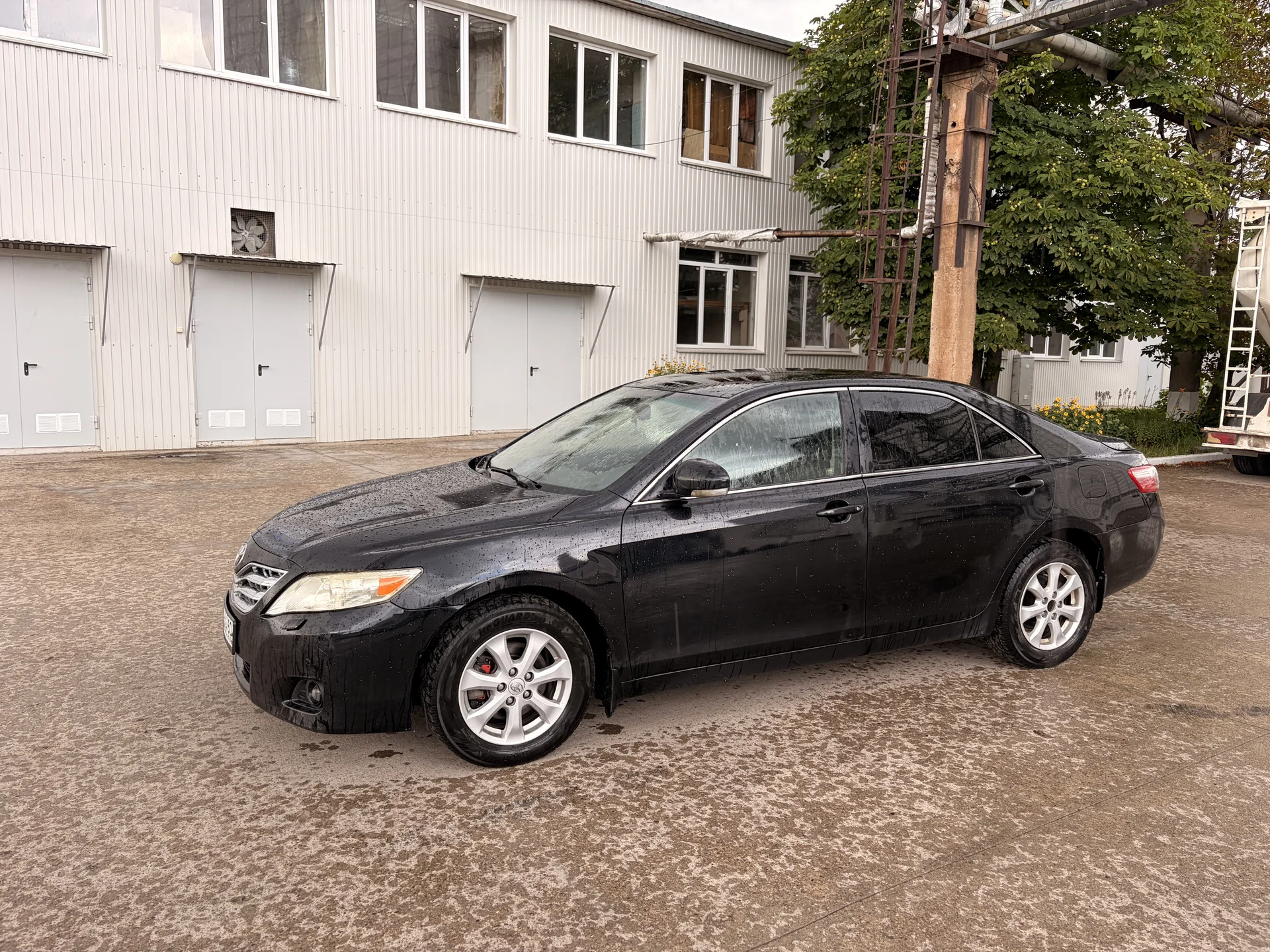 Toyota Camry - миниатюра 3